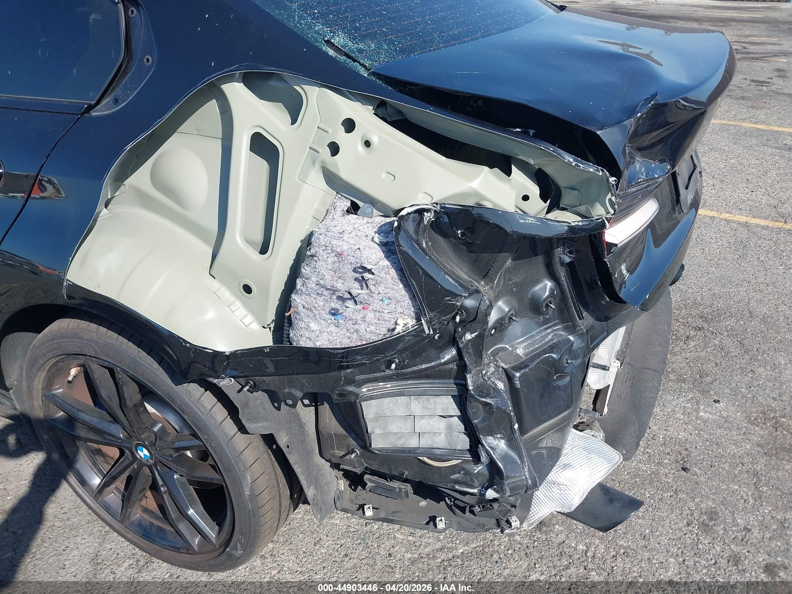 BMW 330E image 6