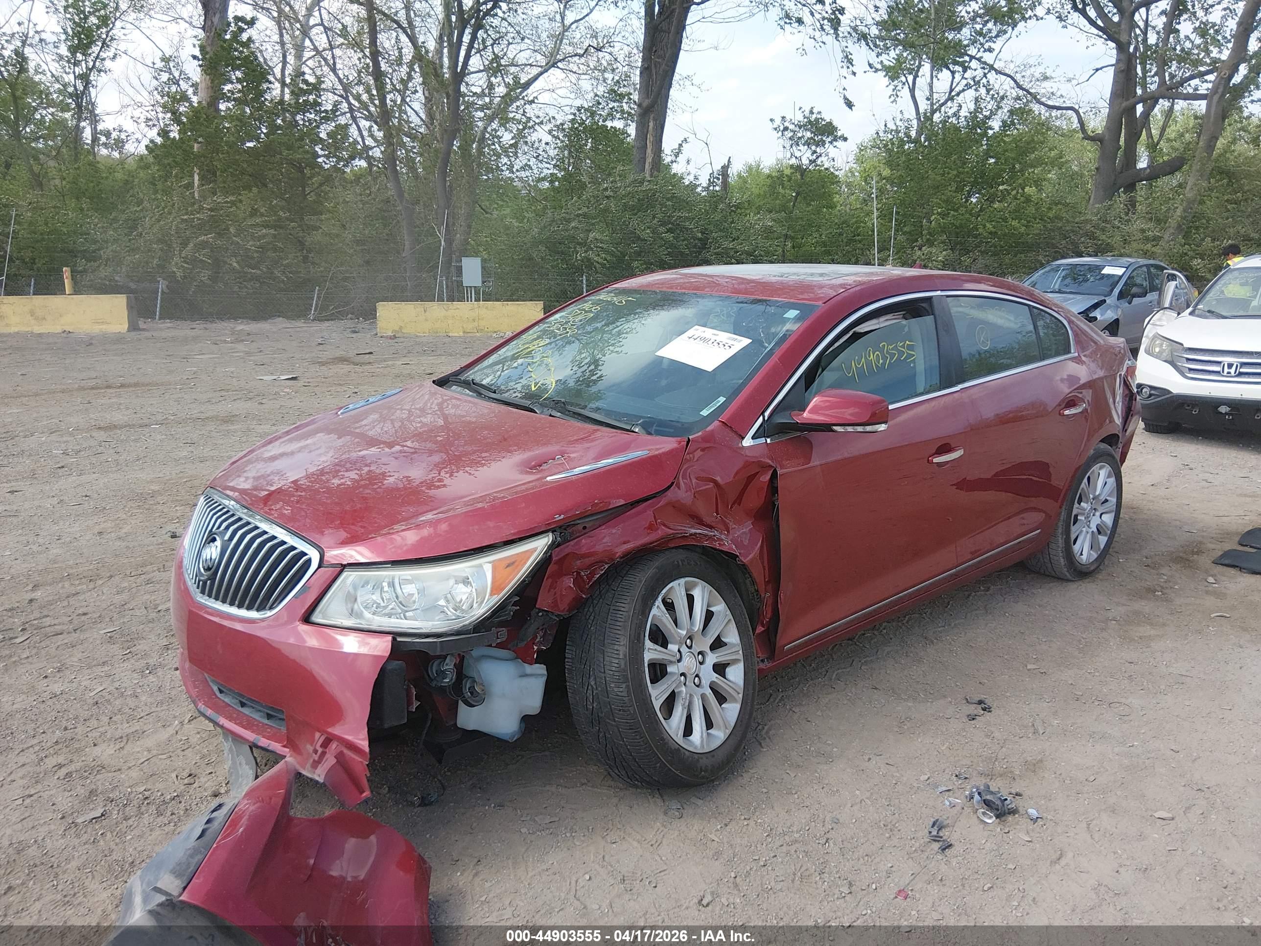 BUICK LACROSSE image 2