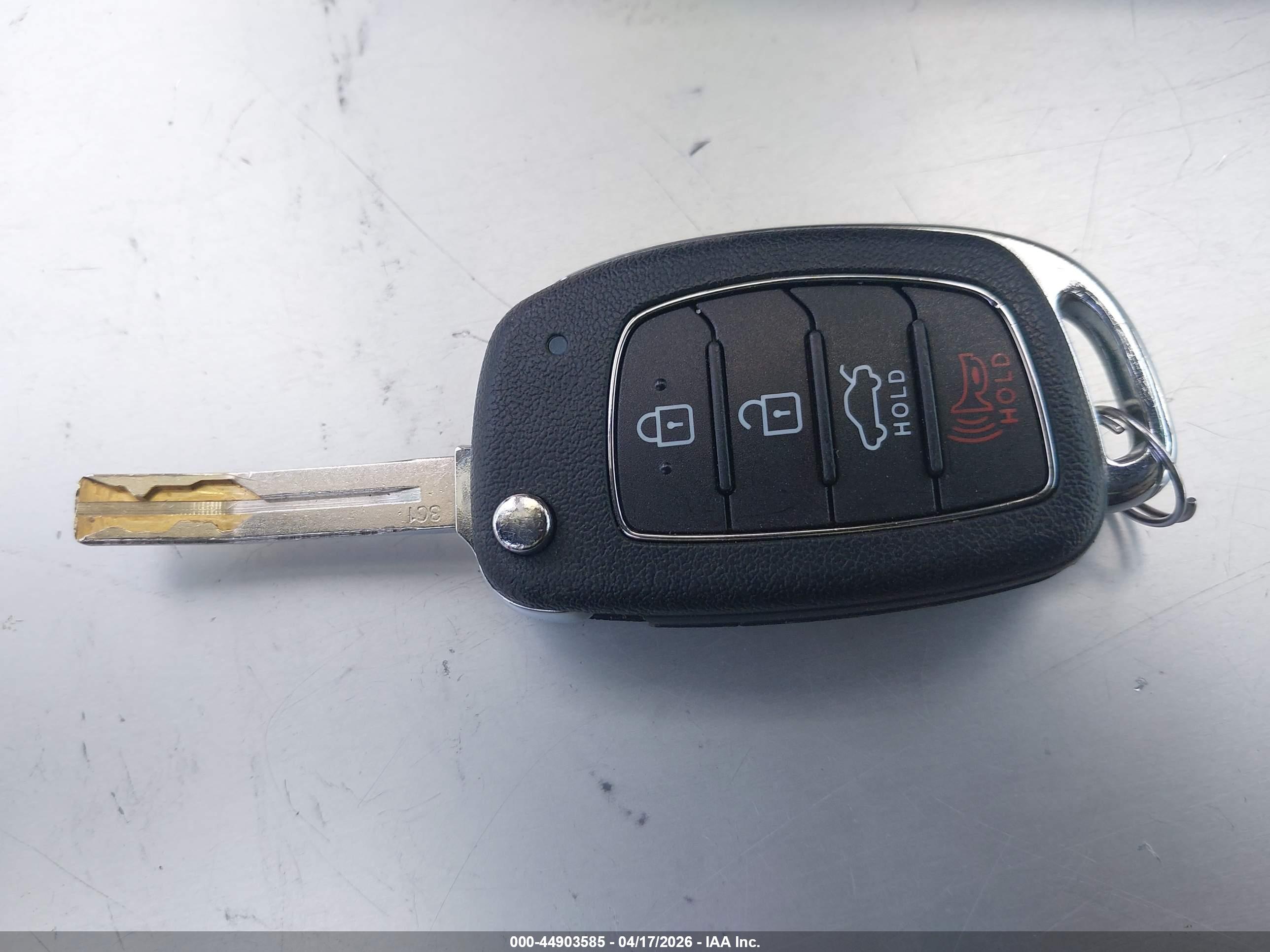 HYUNDAI SONATA image 11