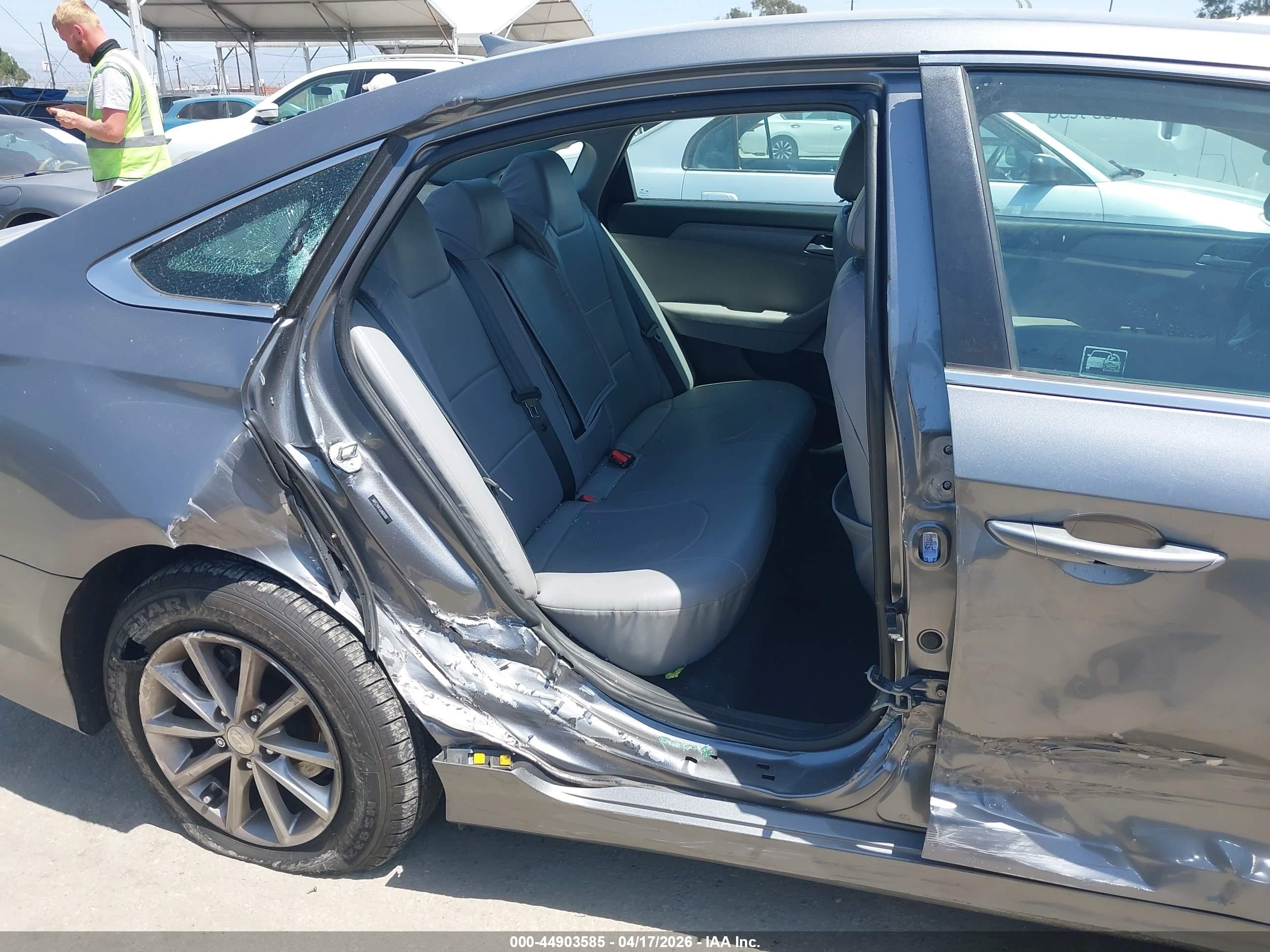 HYUNDAI SONATA image 6