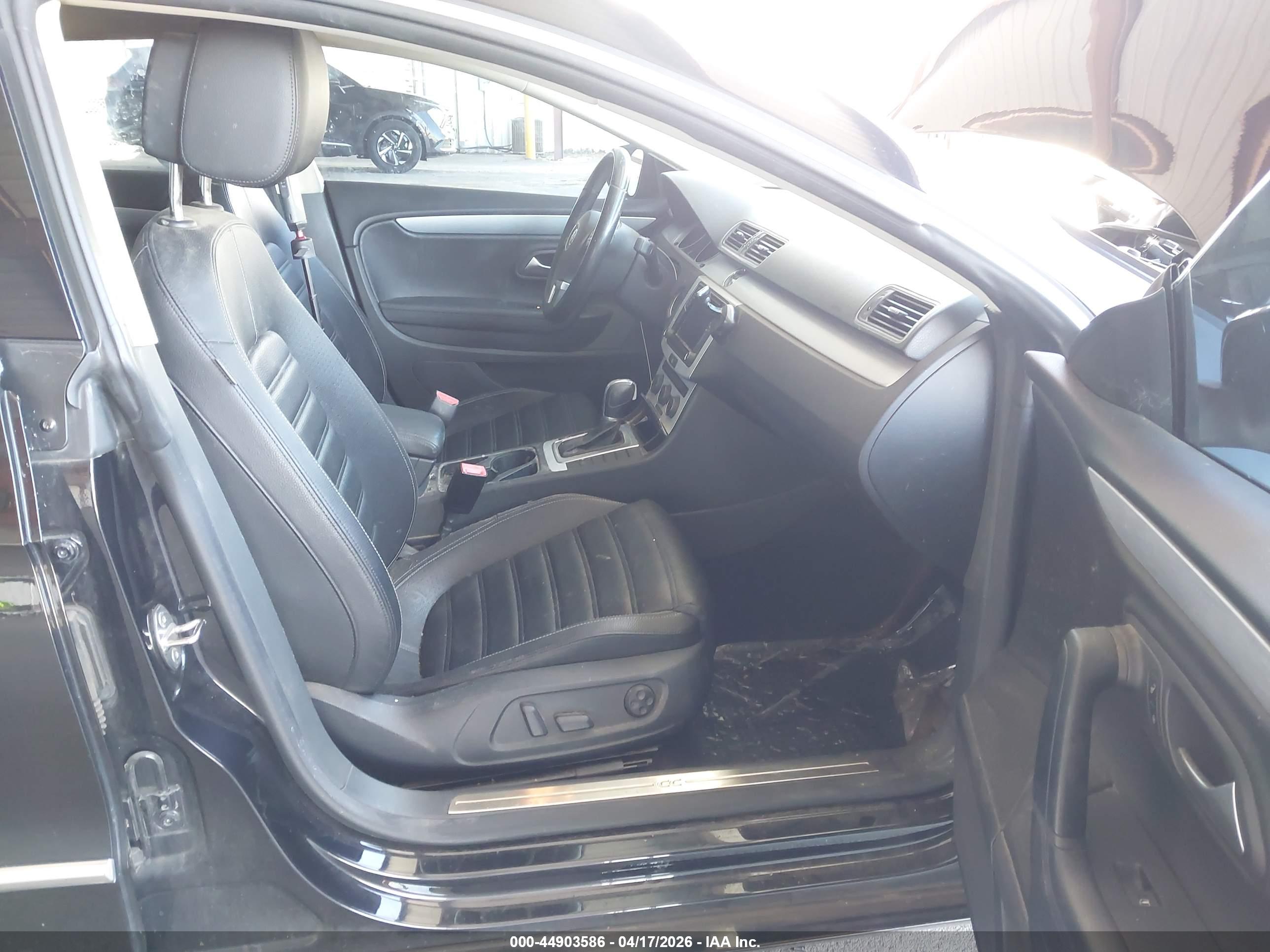 VOLKSWAGEN CC image 5