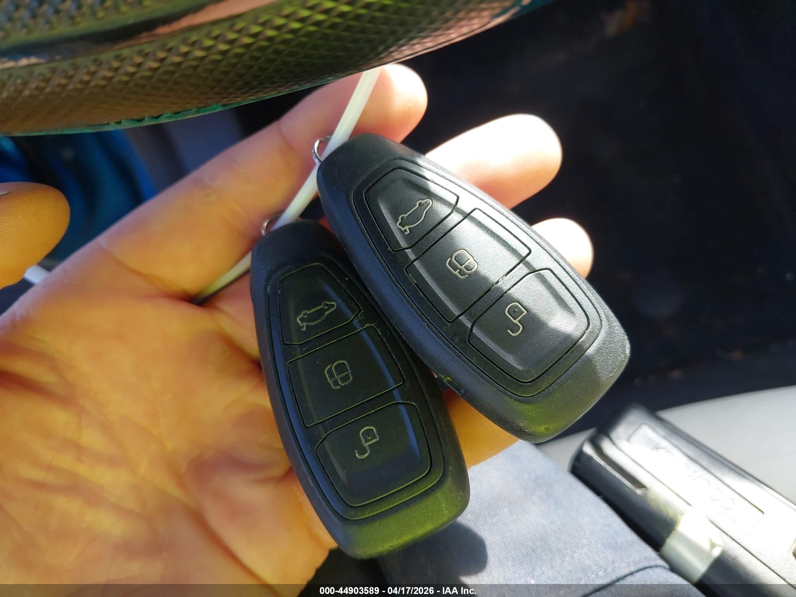 FORD FIESTA image 11