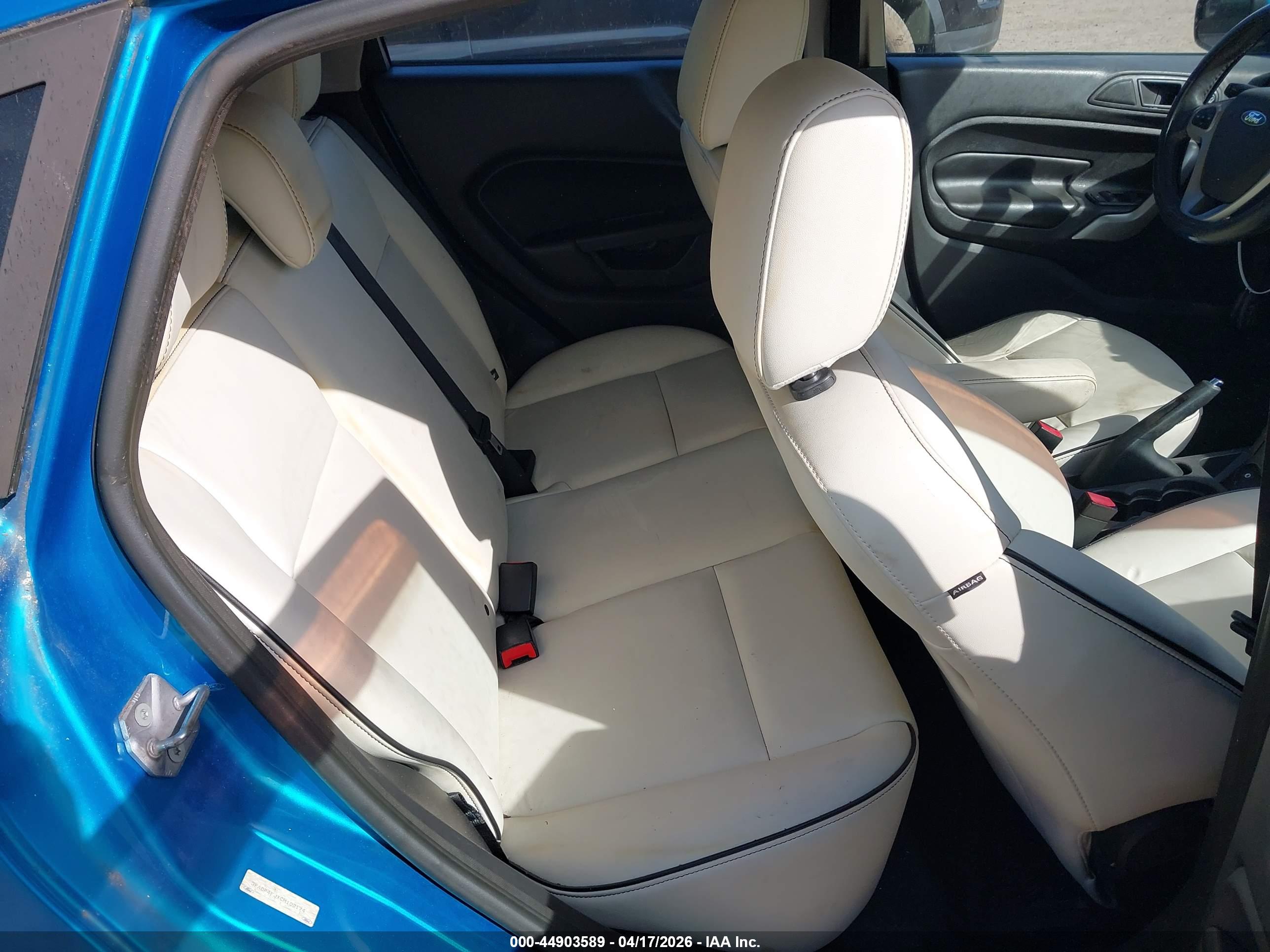 FORD FIESTA image 8