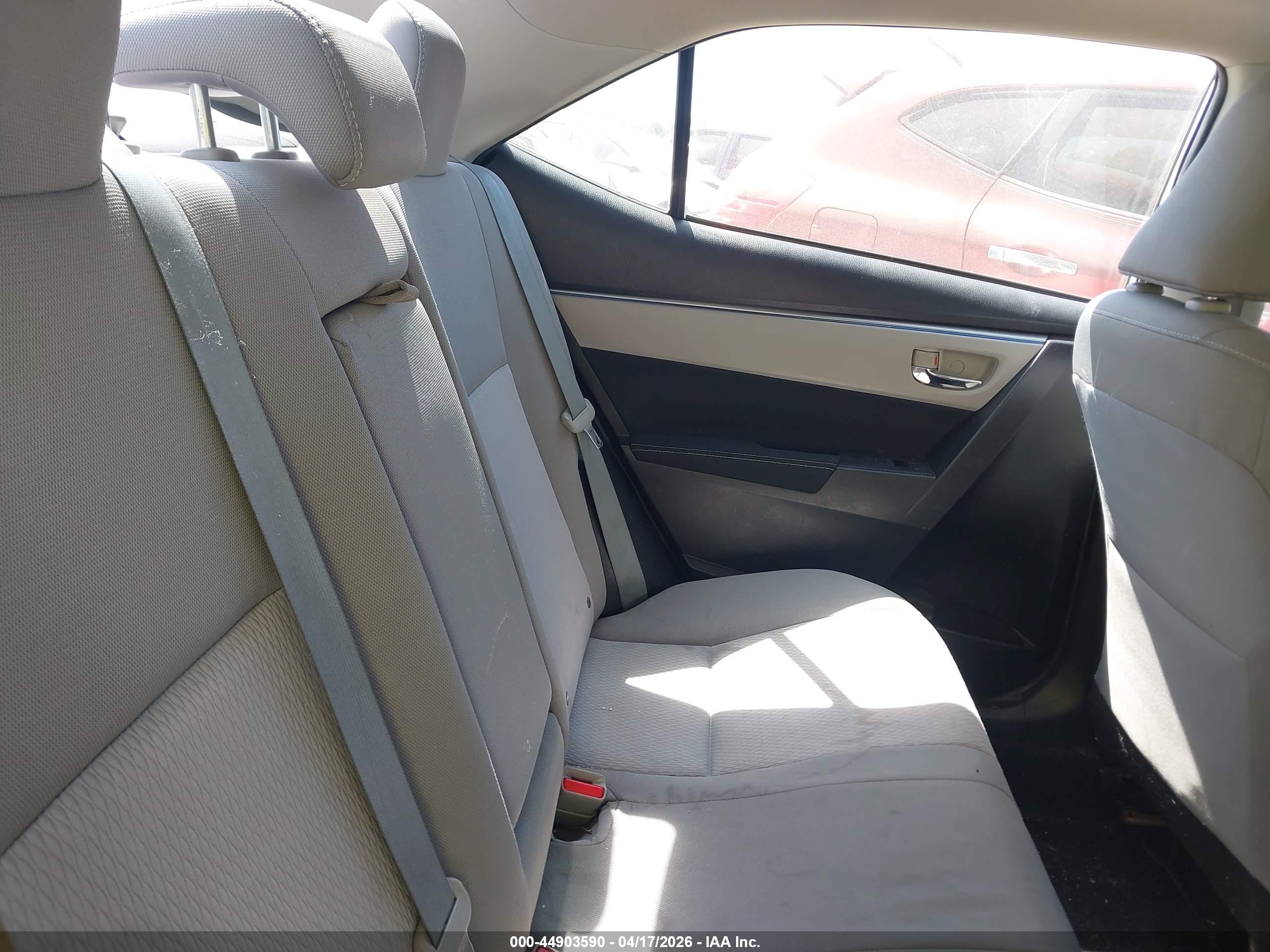 TOYOTA COROLLA image 8