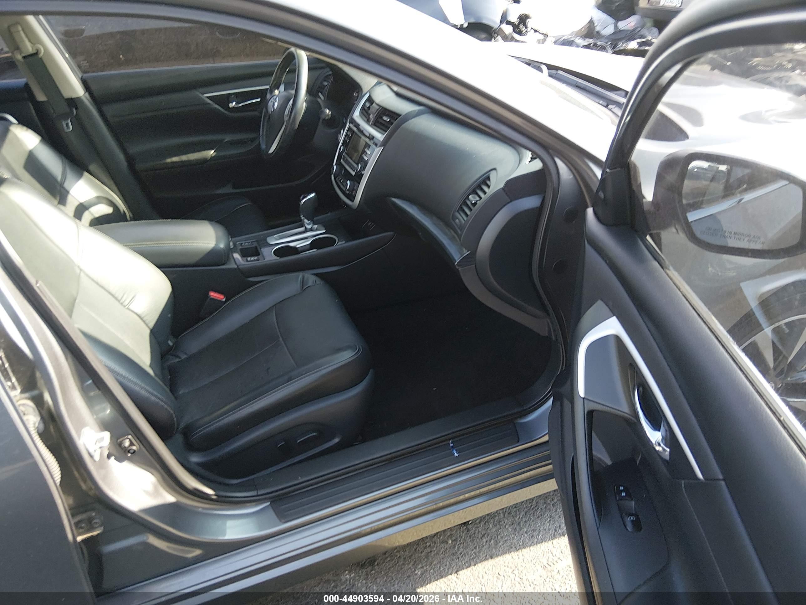 NISSAN ALTIMA image 5