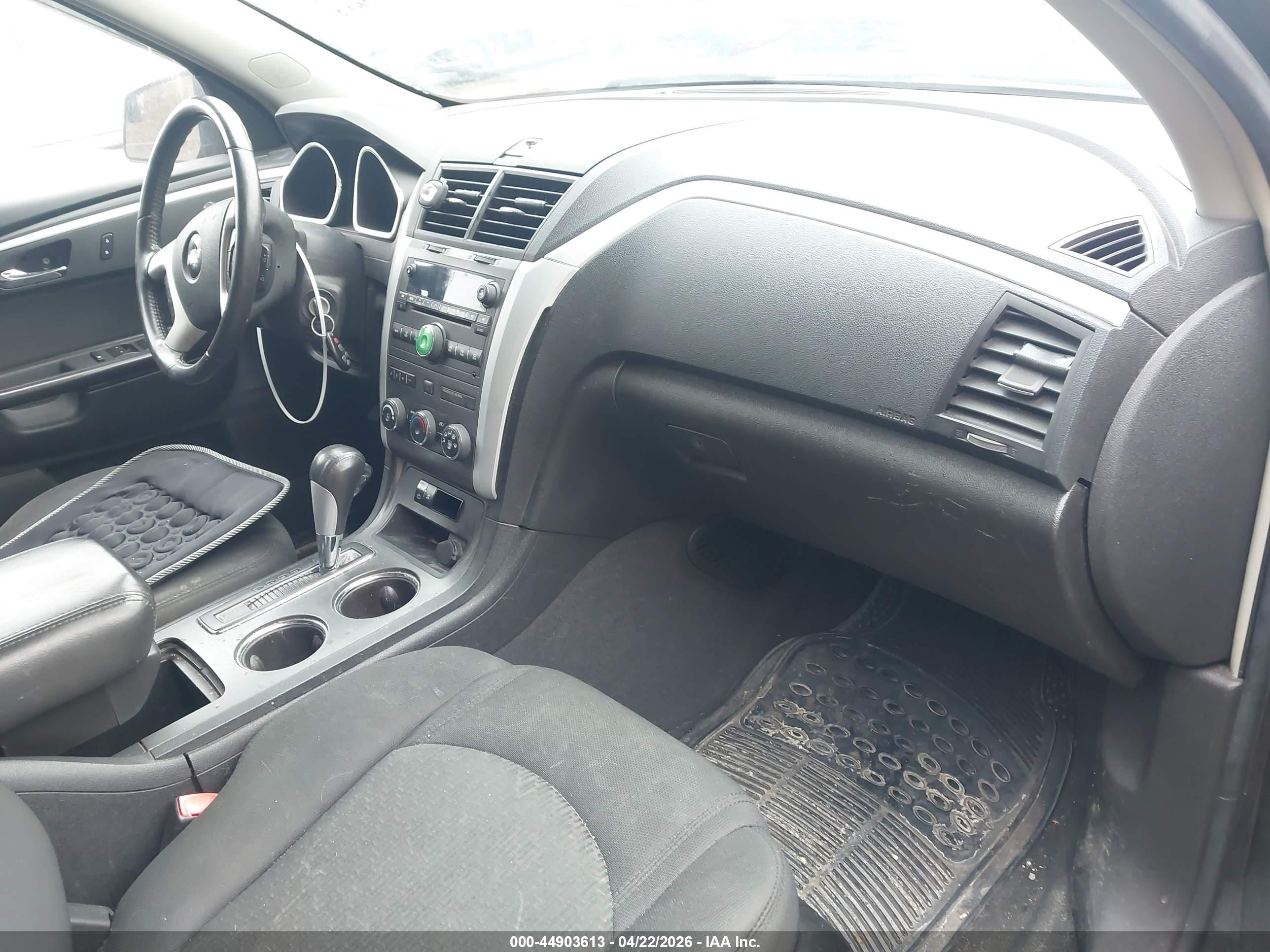 CHEVROLET TRAVERSE image 5
