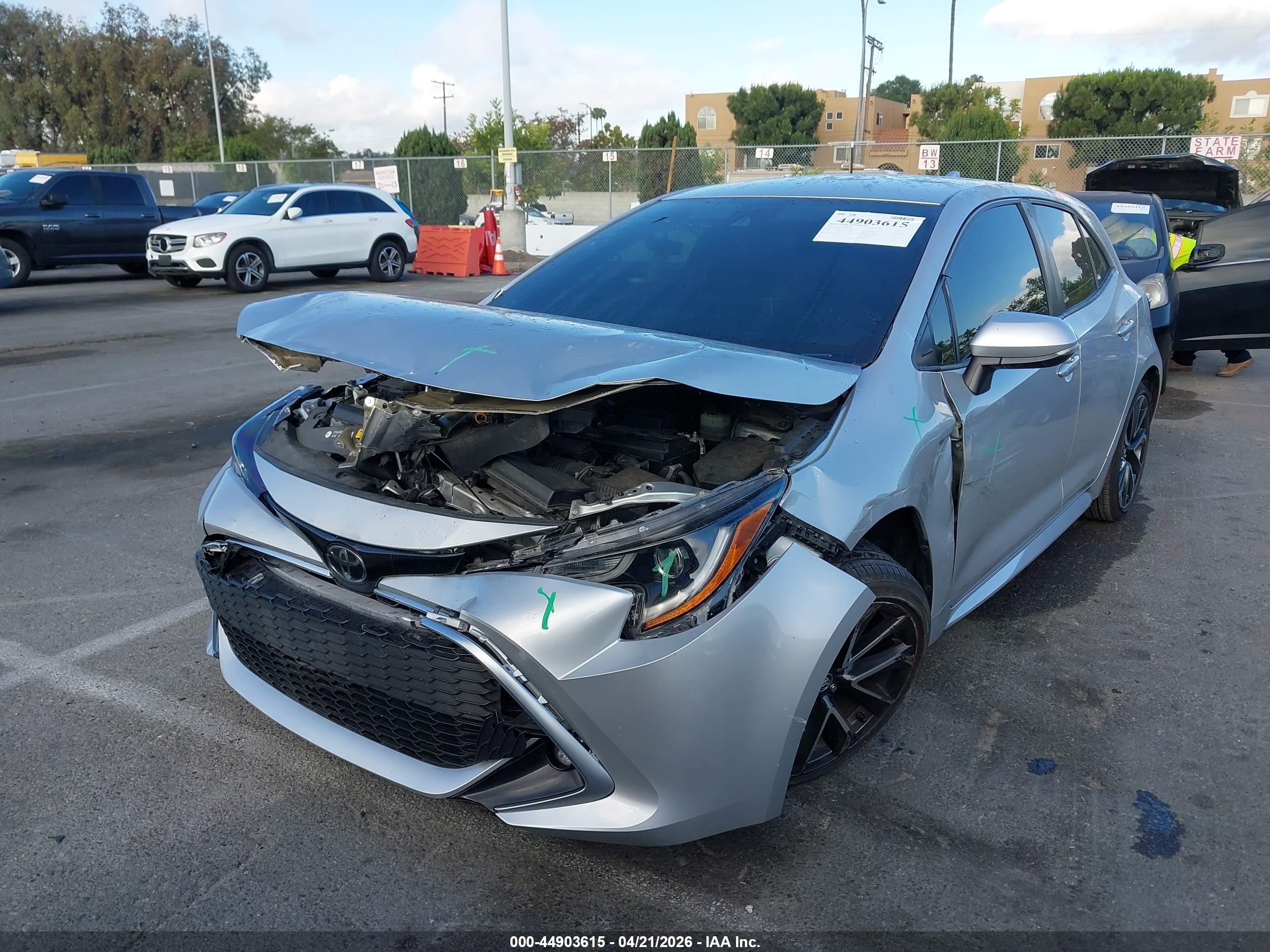 TOYOTA COROLLA image 2