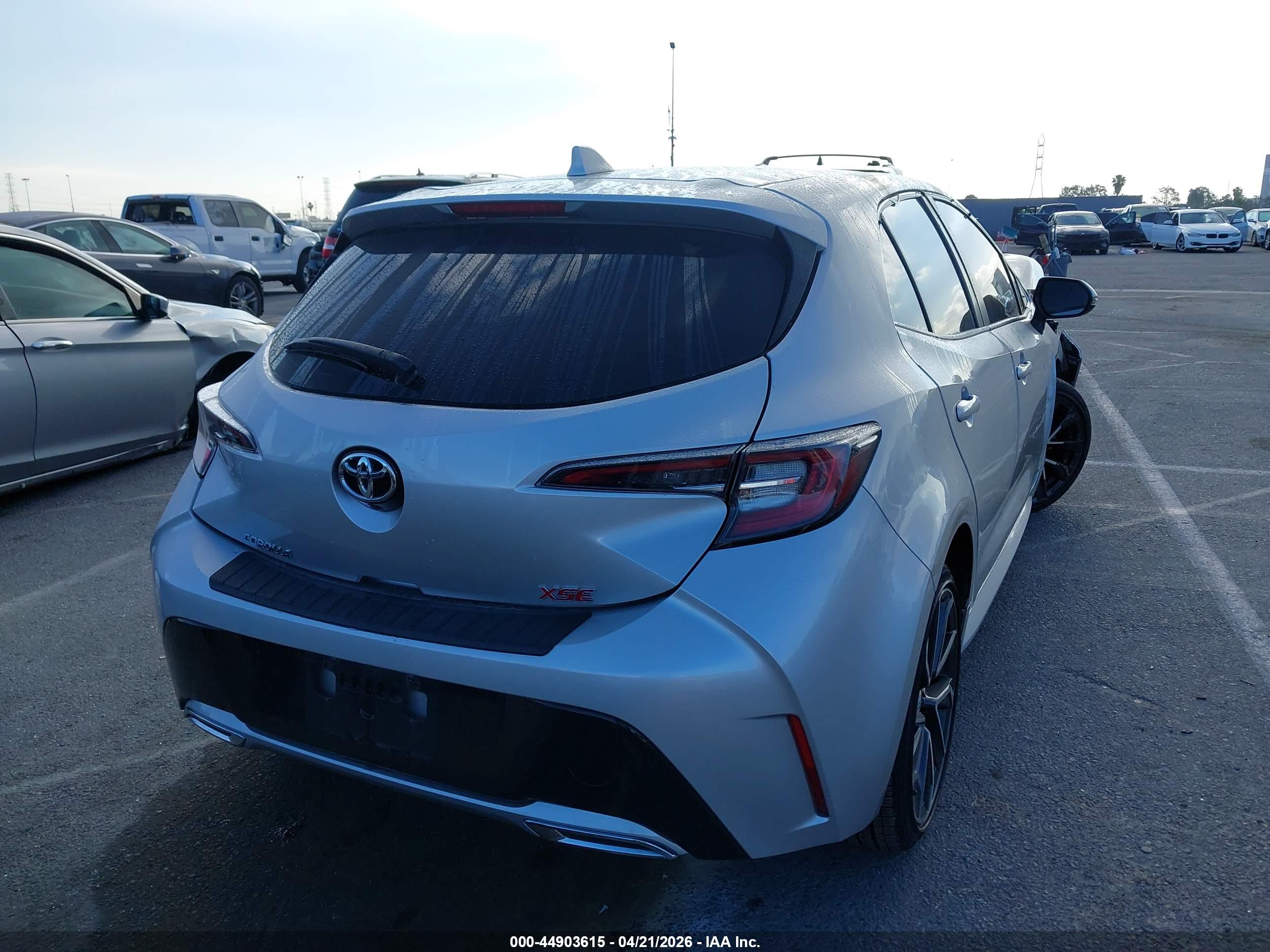 TOYOTA COROLLA image 4