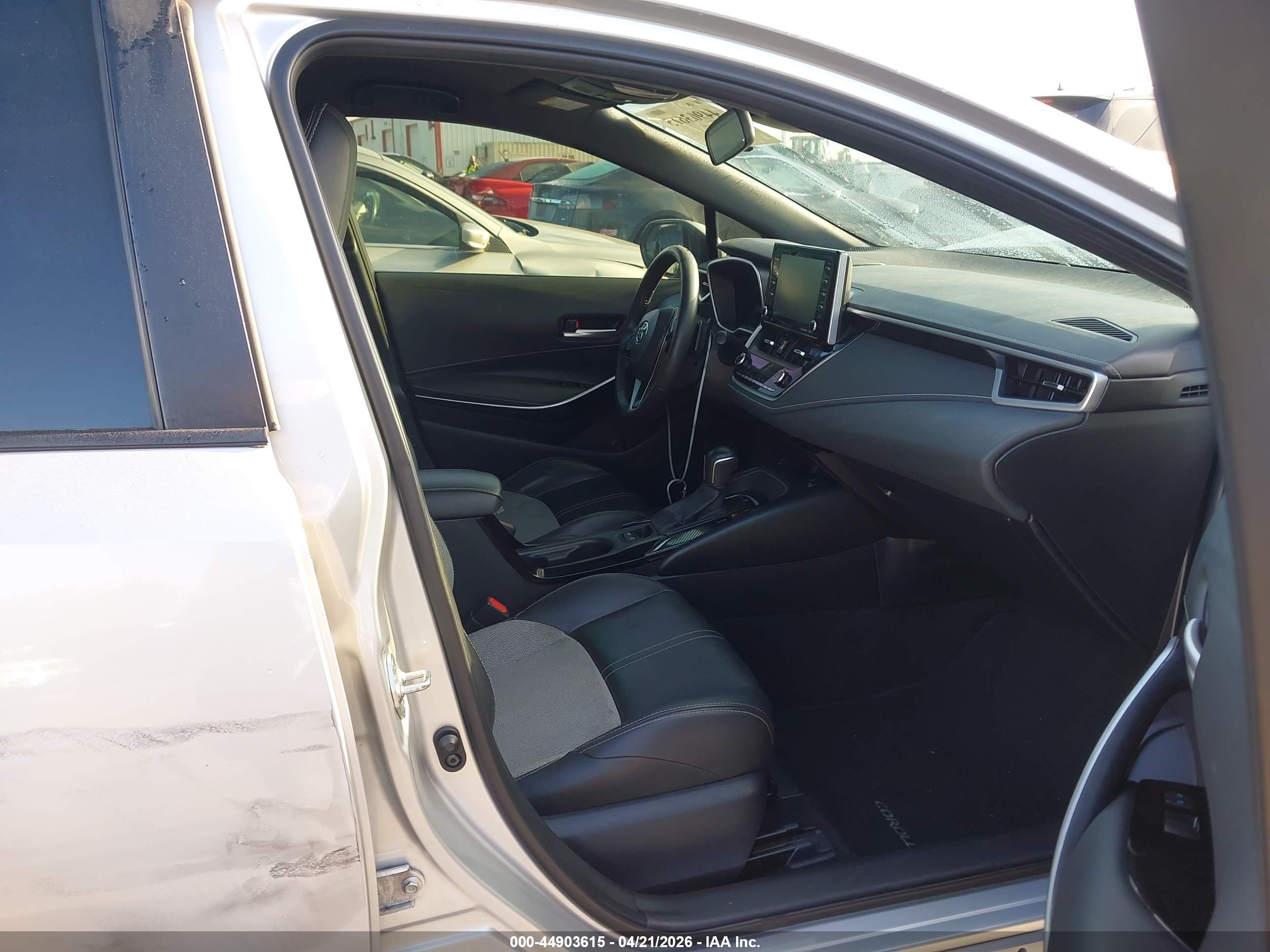 TOYOTA COROLLA image 5