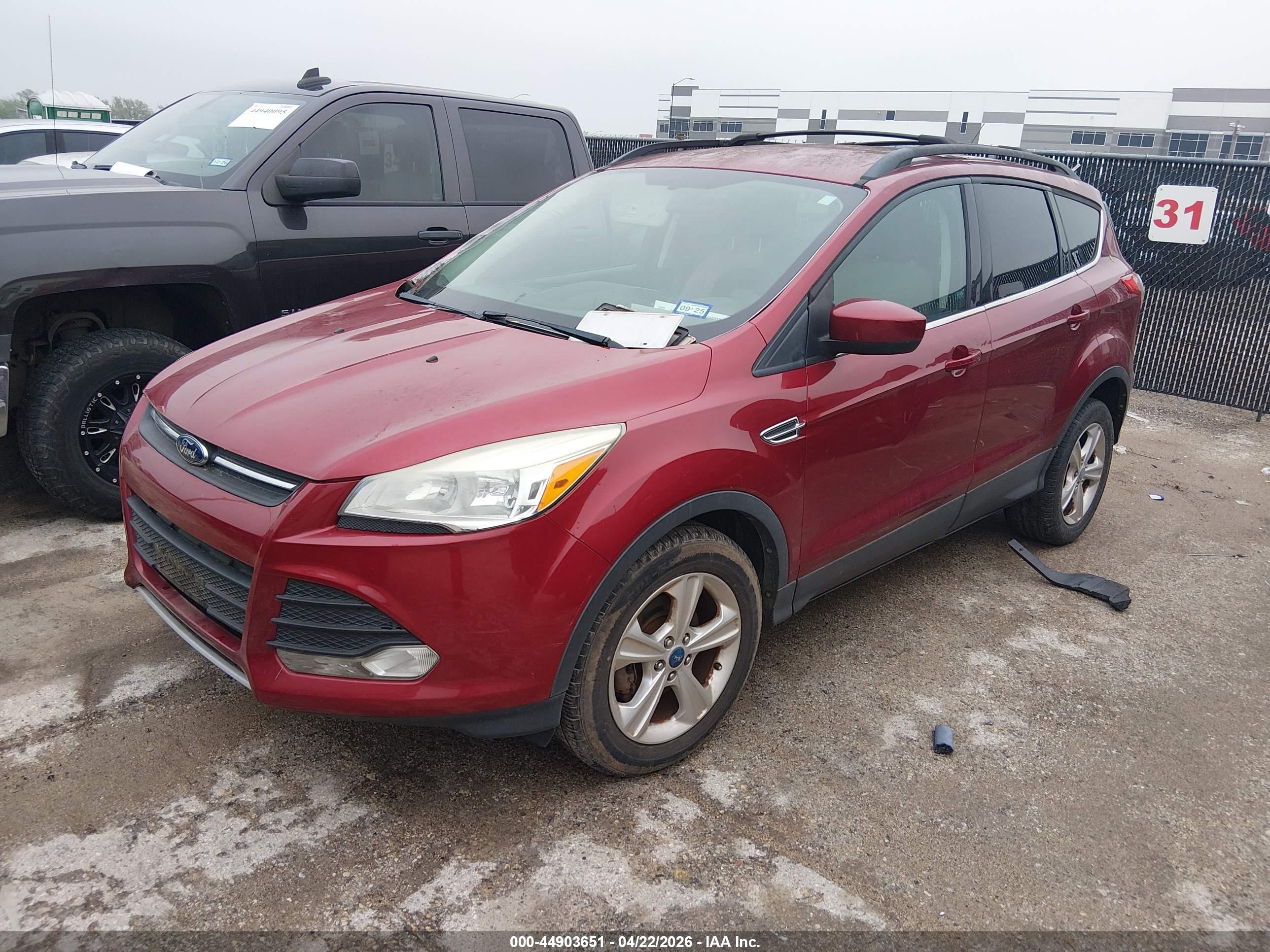 FORD ESCAPE image 2