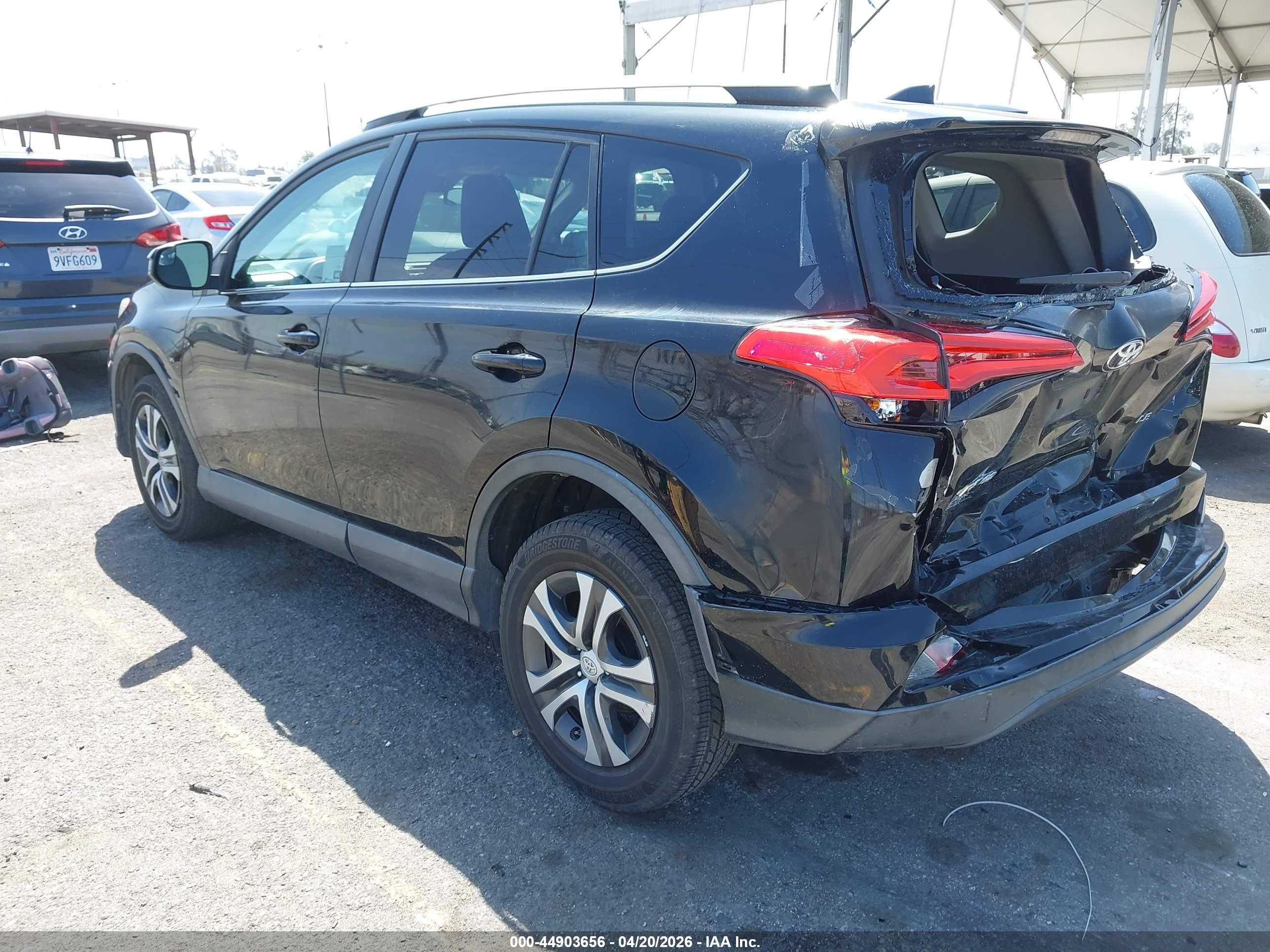 TOYOTA RAV4 image 3