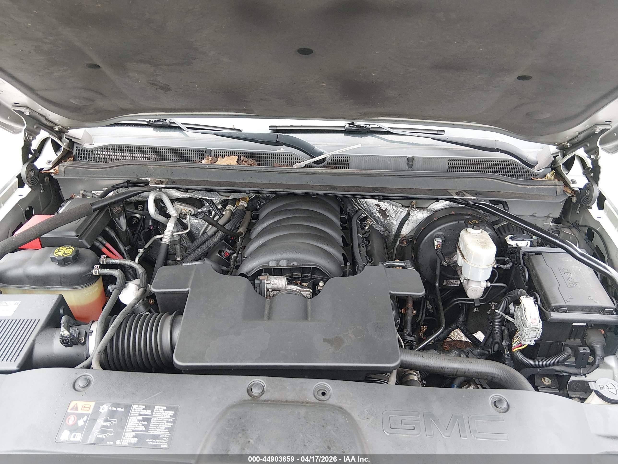 GMC YUKON image 10