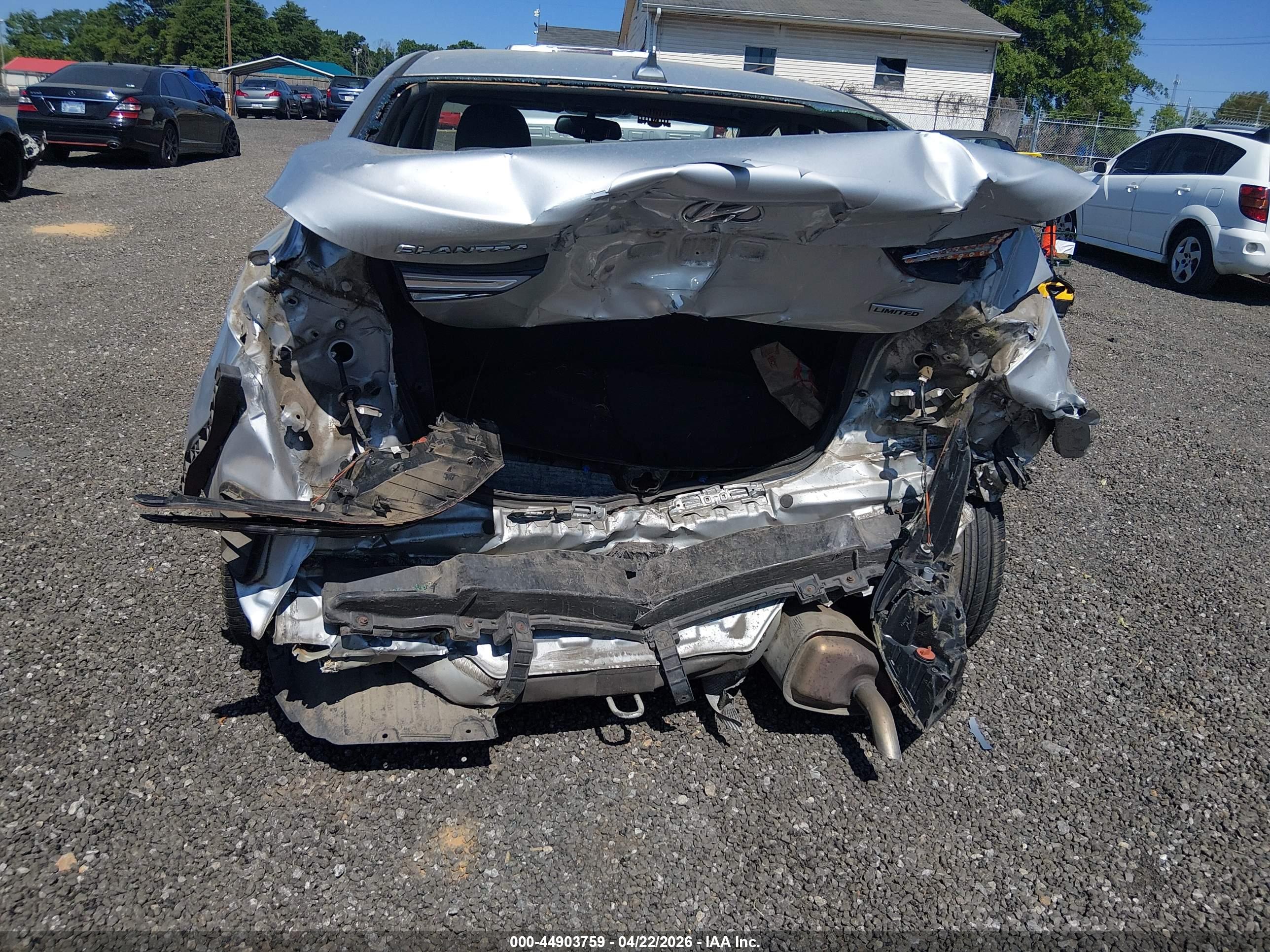 HYUNDAI ELANTRA image 6