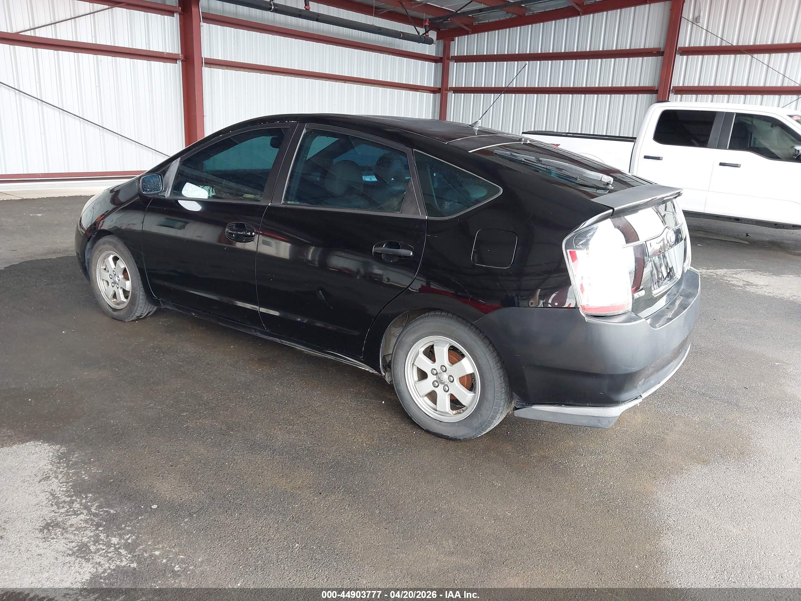 TOYOTA PRIUS image 3