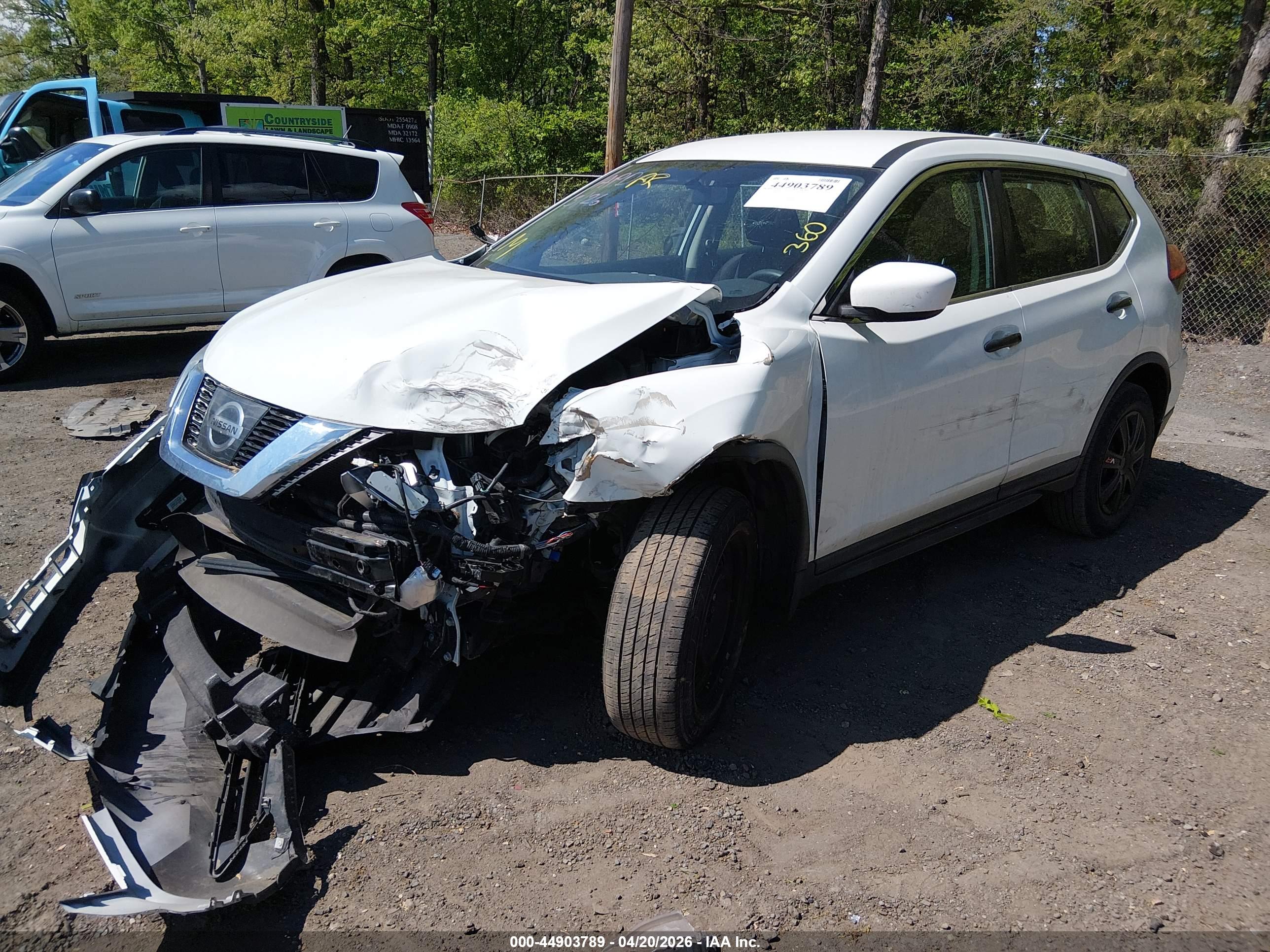 NISSAN ROGUE image 2