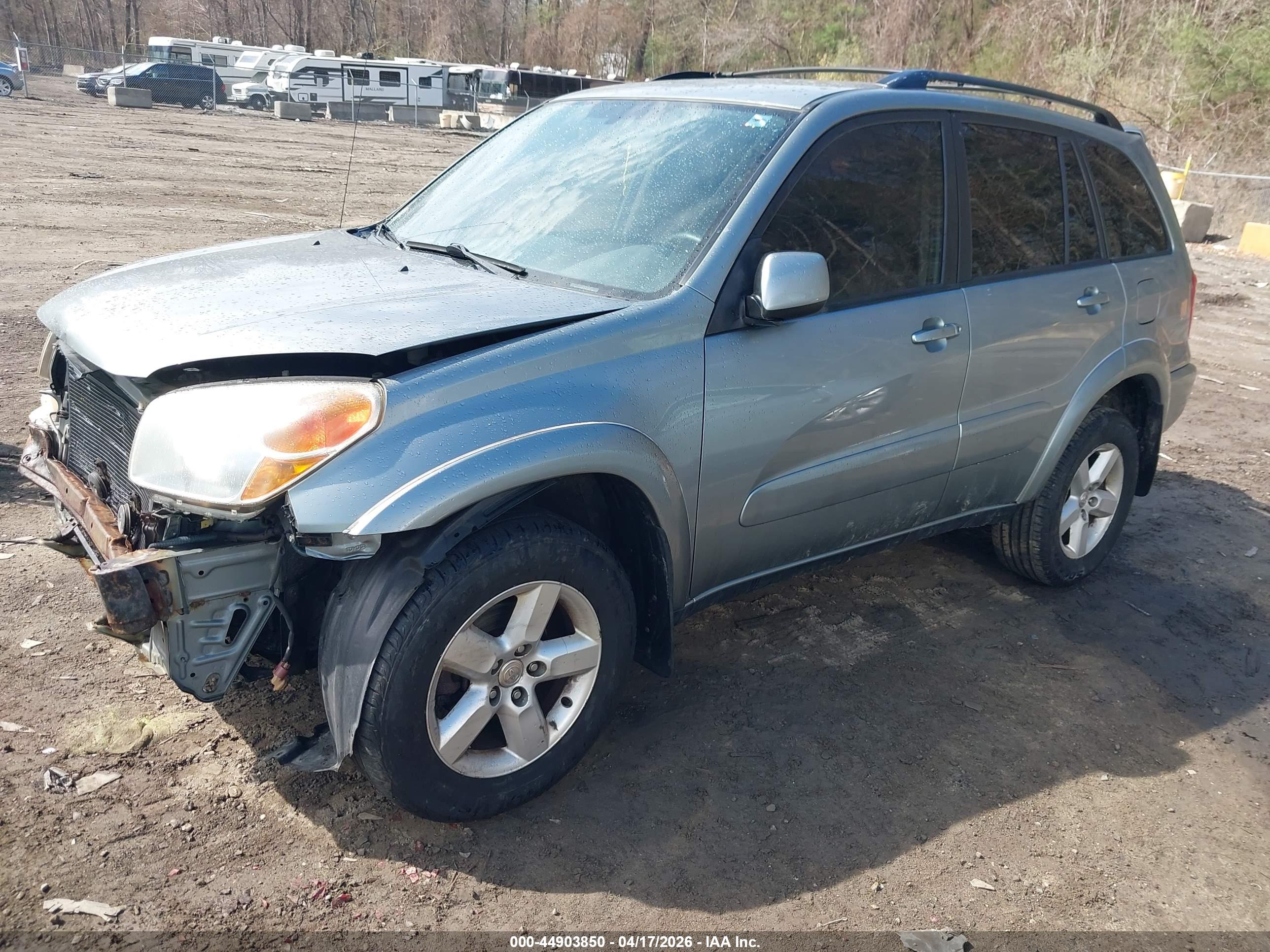 TOYOTA RAV4 image 2