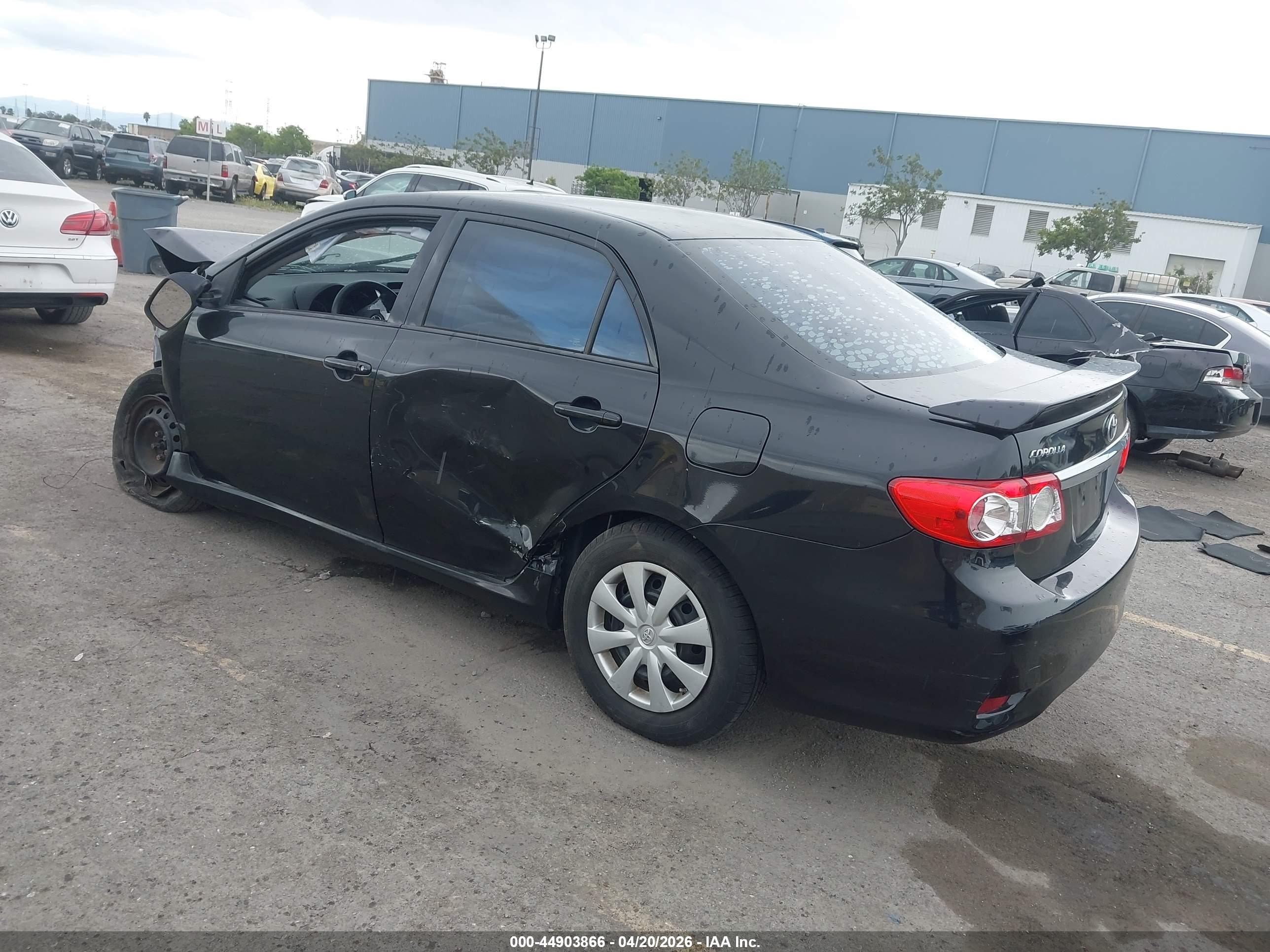 TOYOTA COROLLA image 3