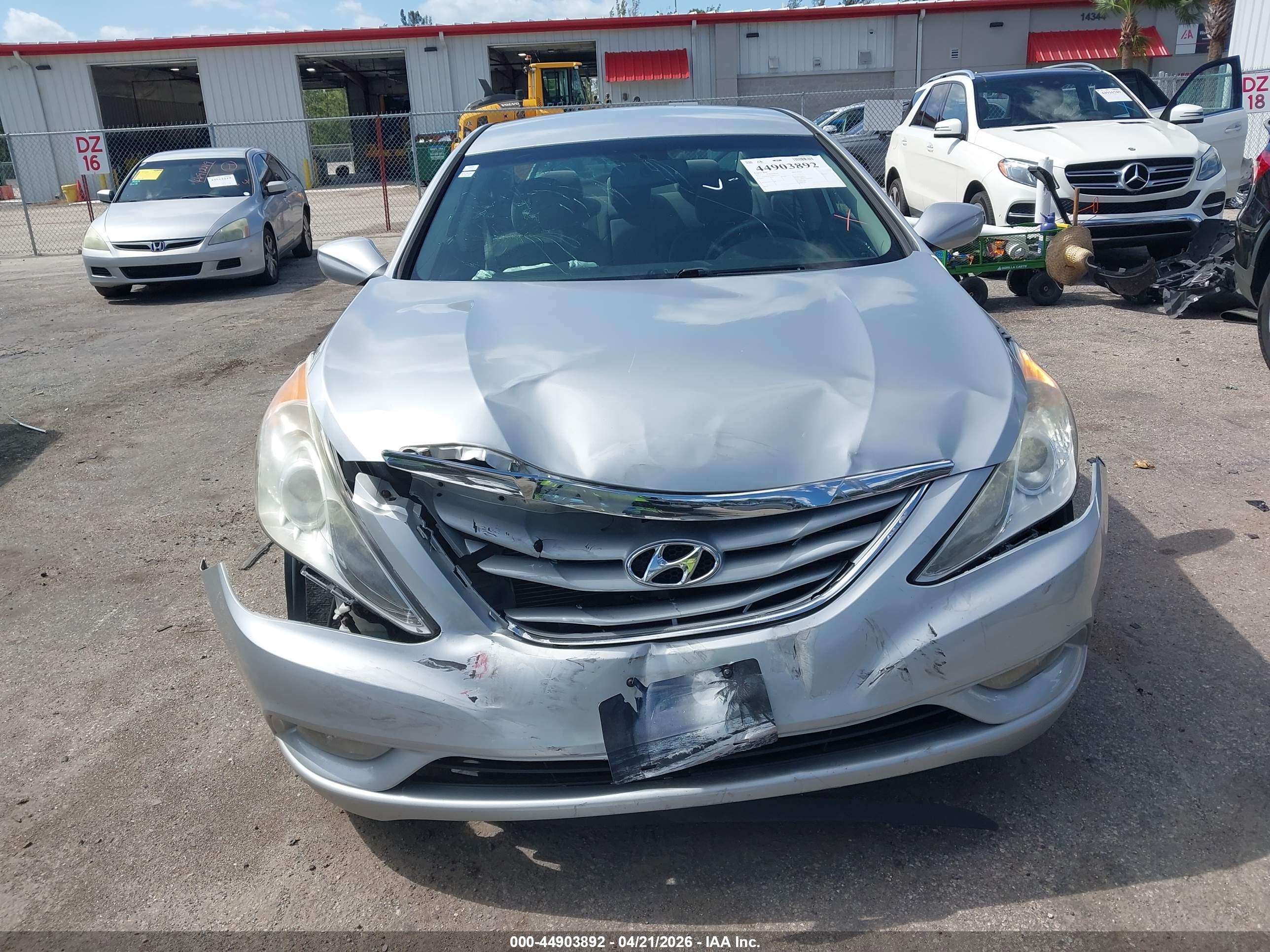 HYUNDAI SONATA image 6