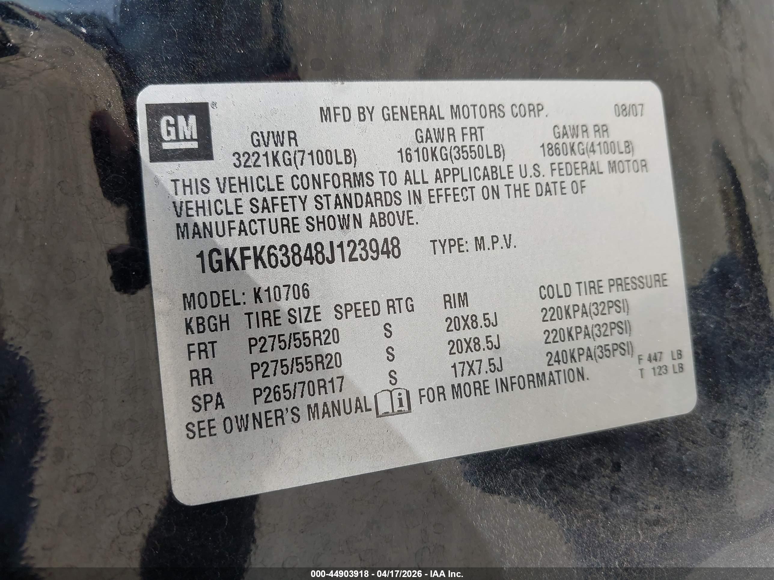 GMC YUKON image 9