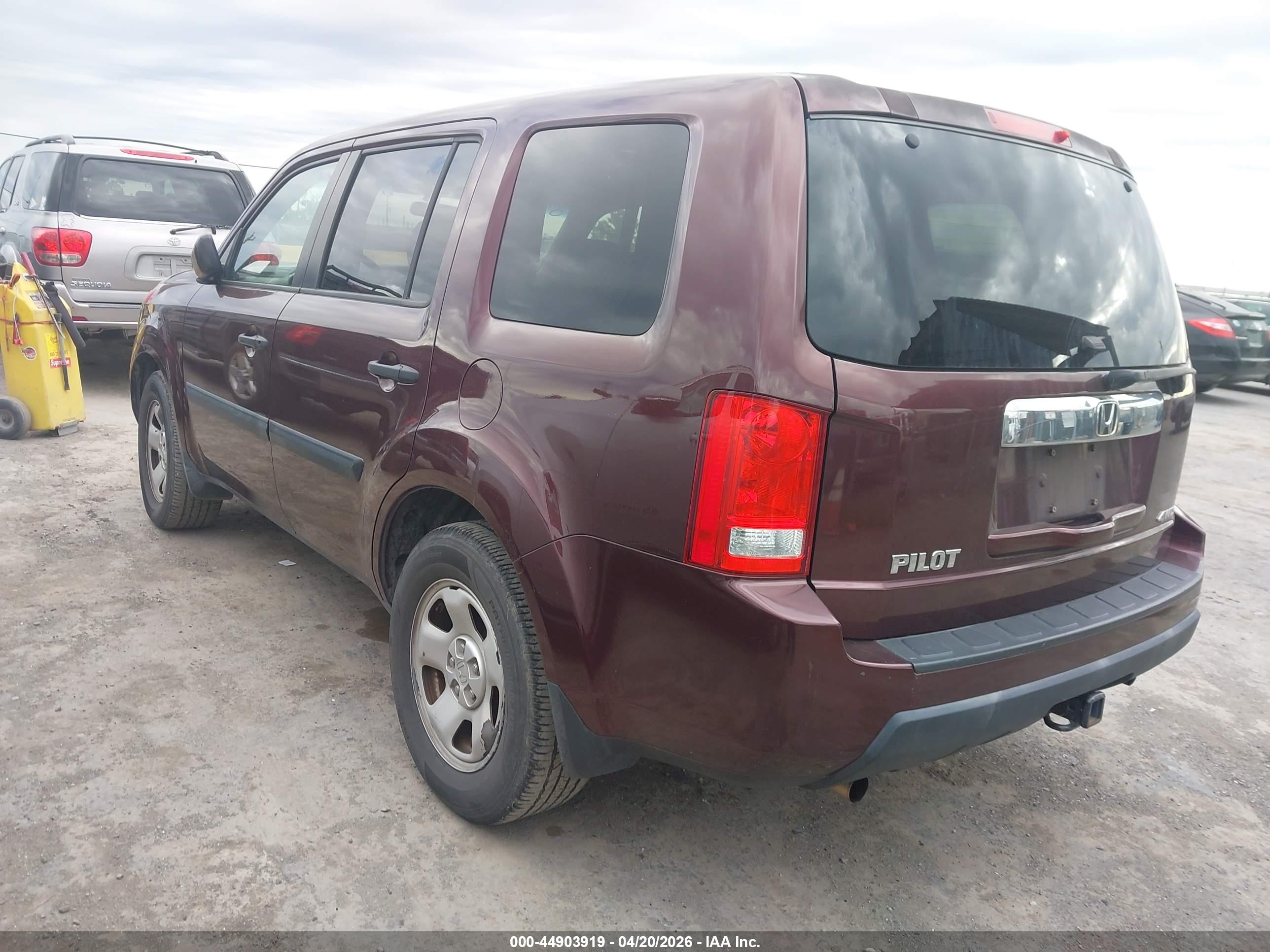 HONDA PILOT image 3