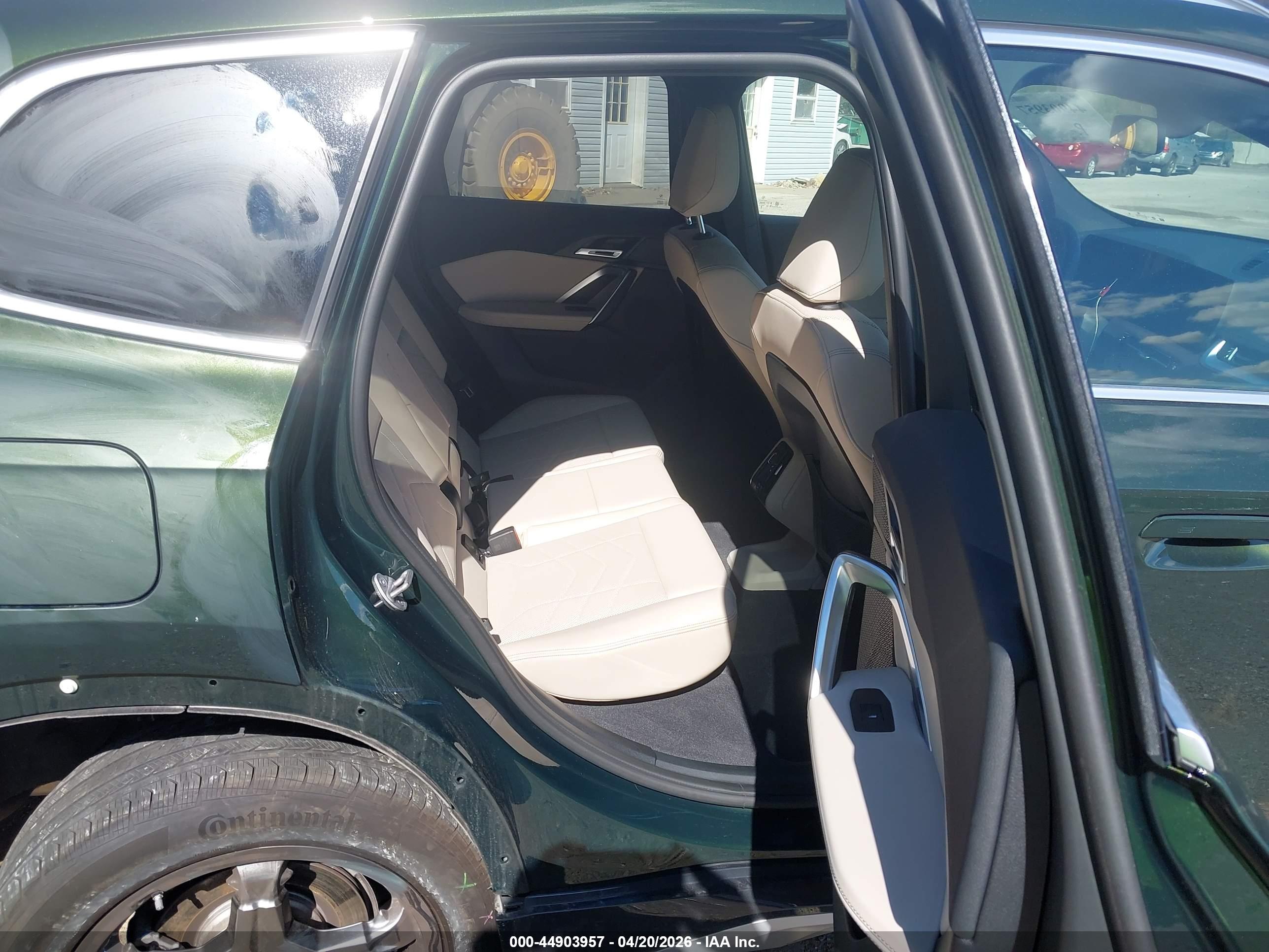 BMW X1 image 8