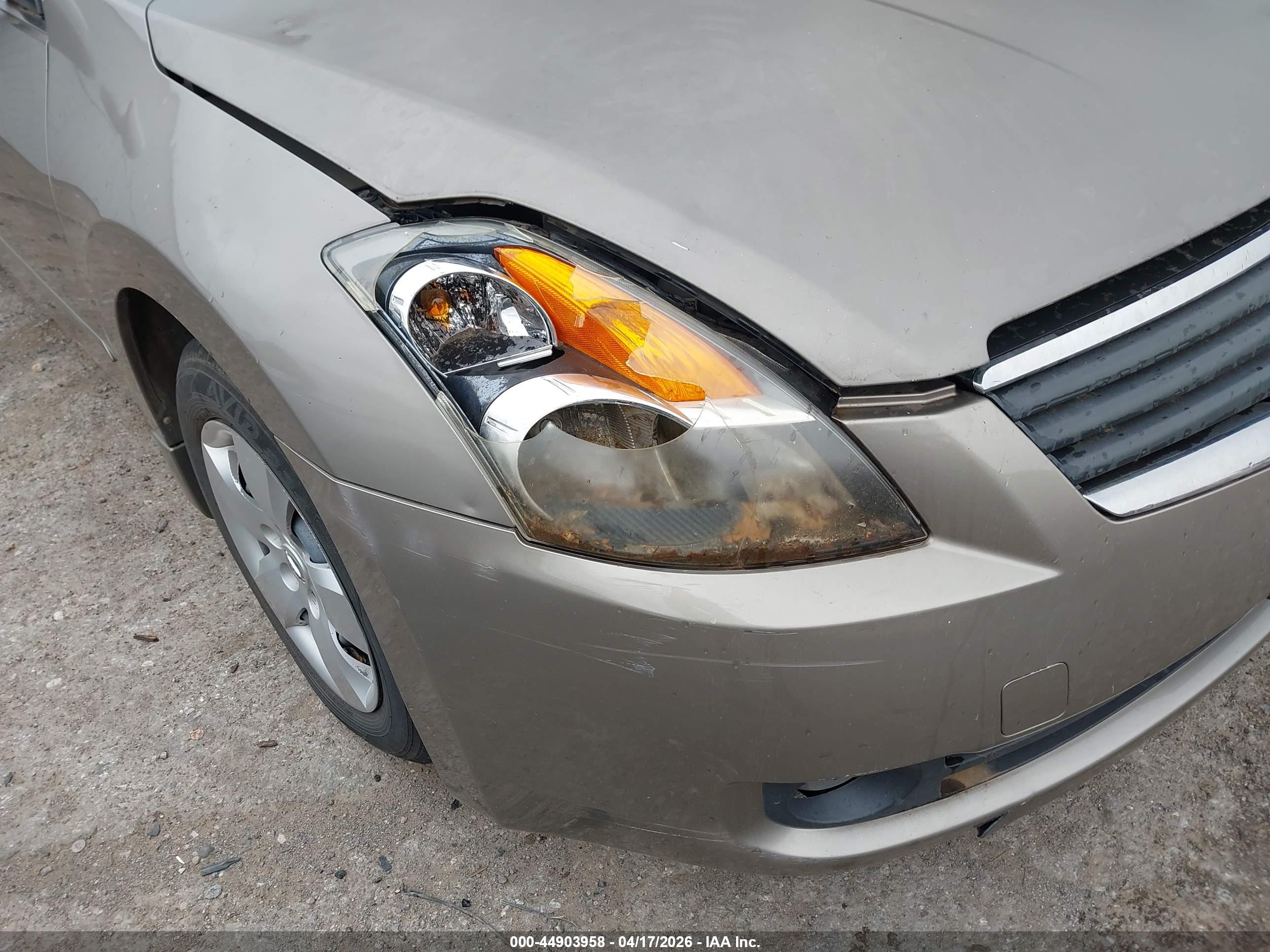 NISSAN ALTIMA image 6