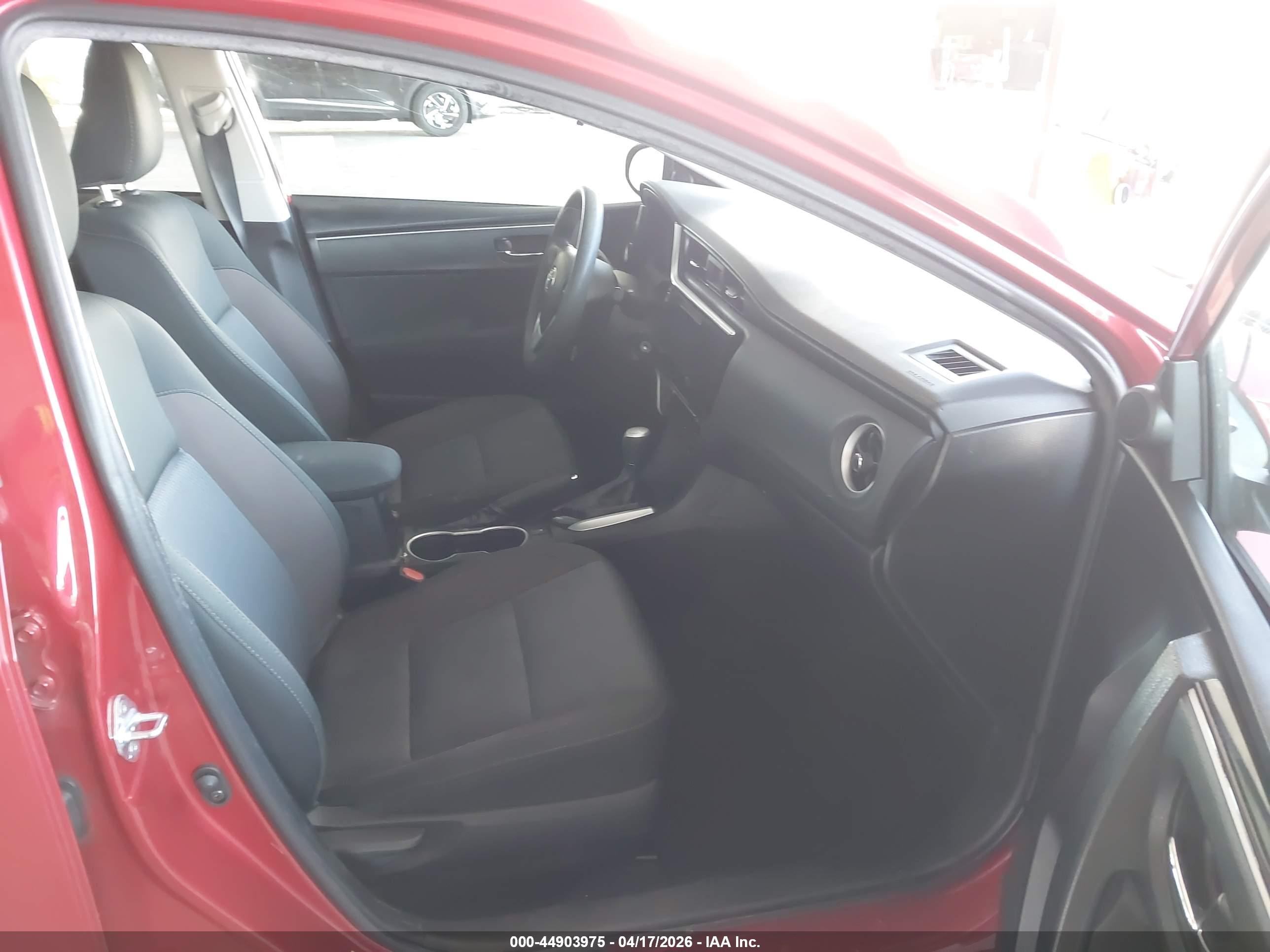 TOYOTA COROLLA image 5