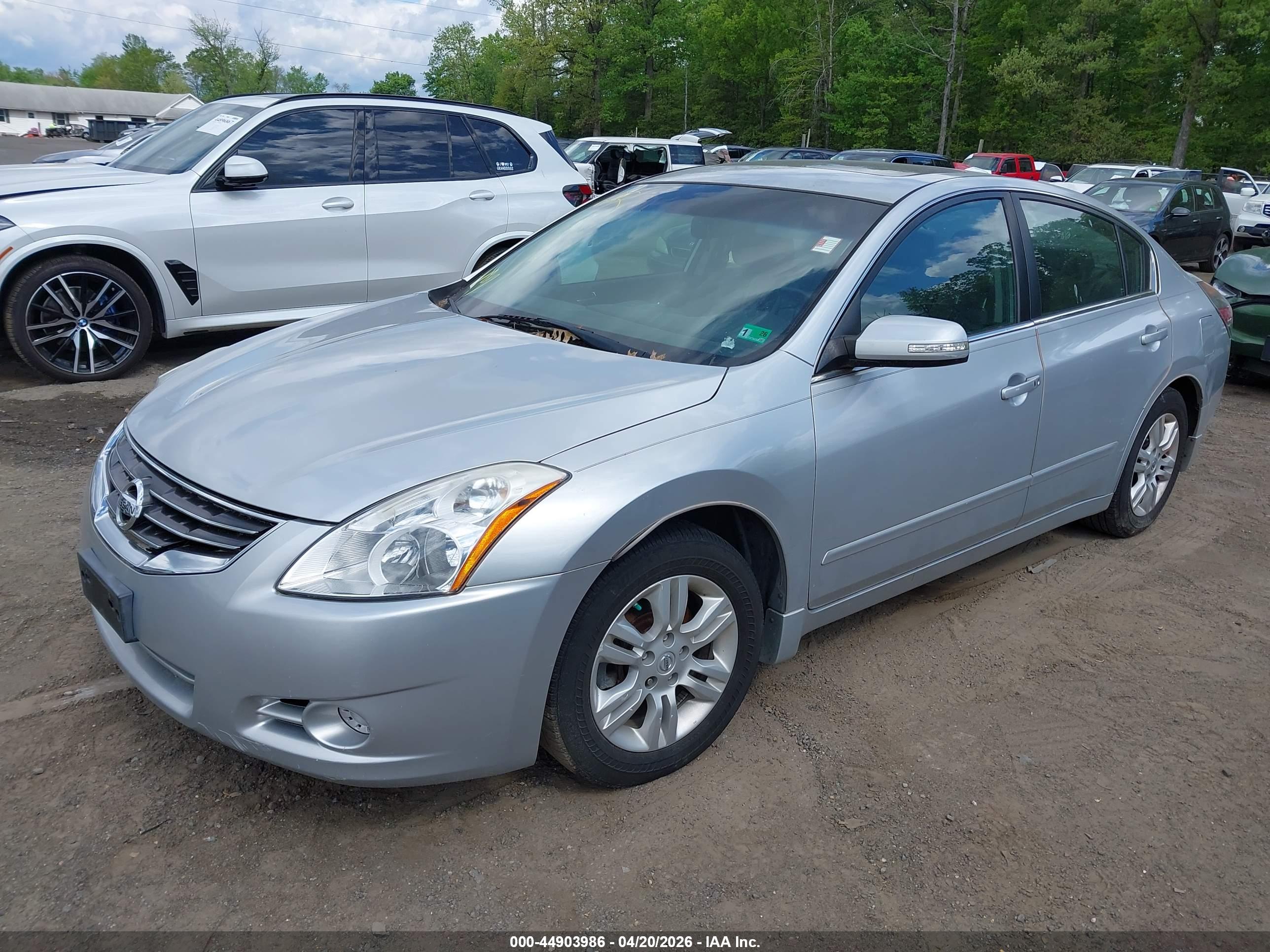 NISSAN ALTIMA image 2