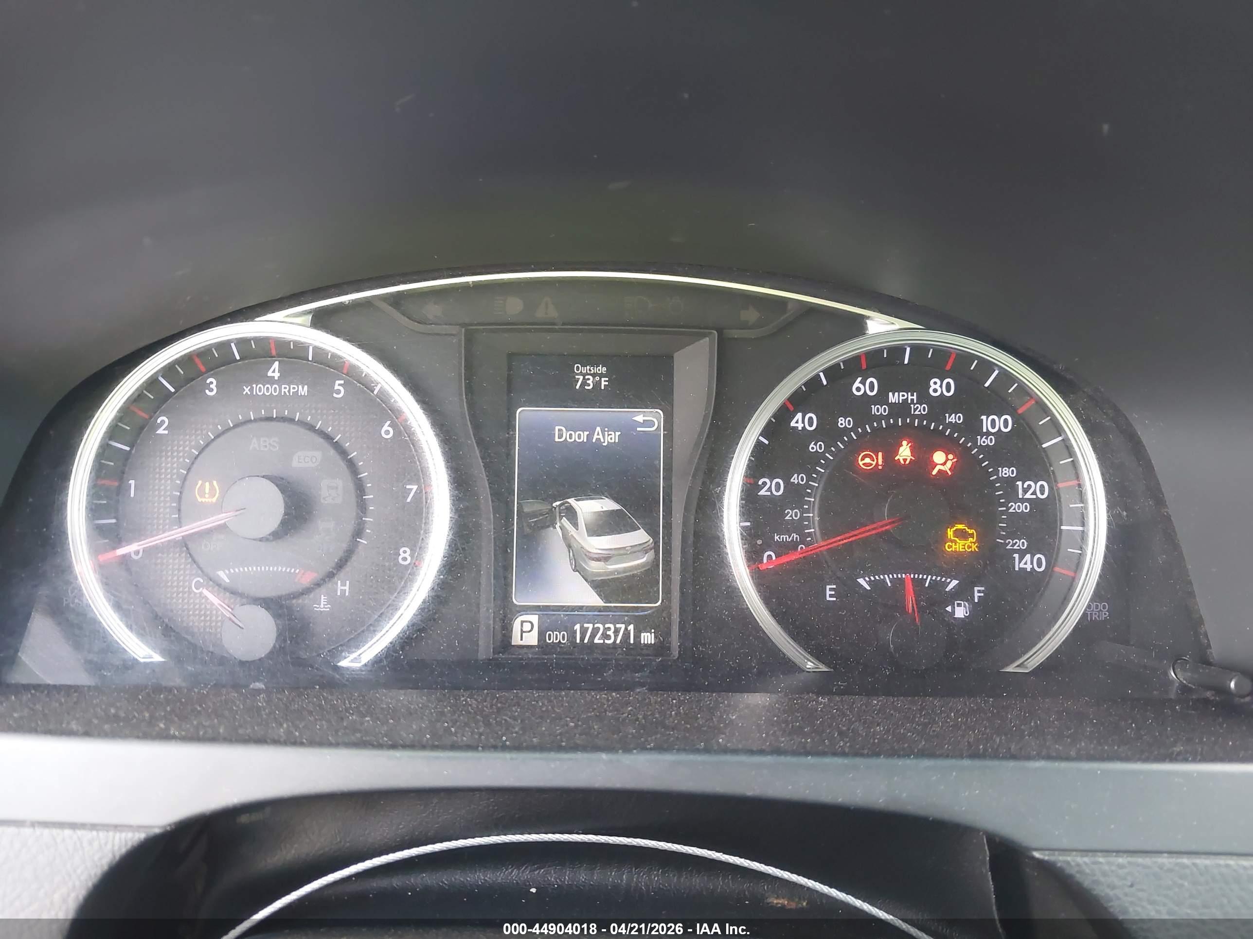 TOYOTA CAMRY image 7