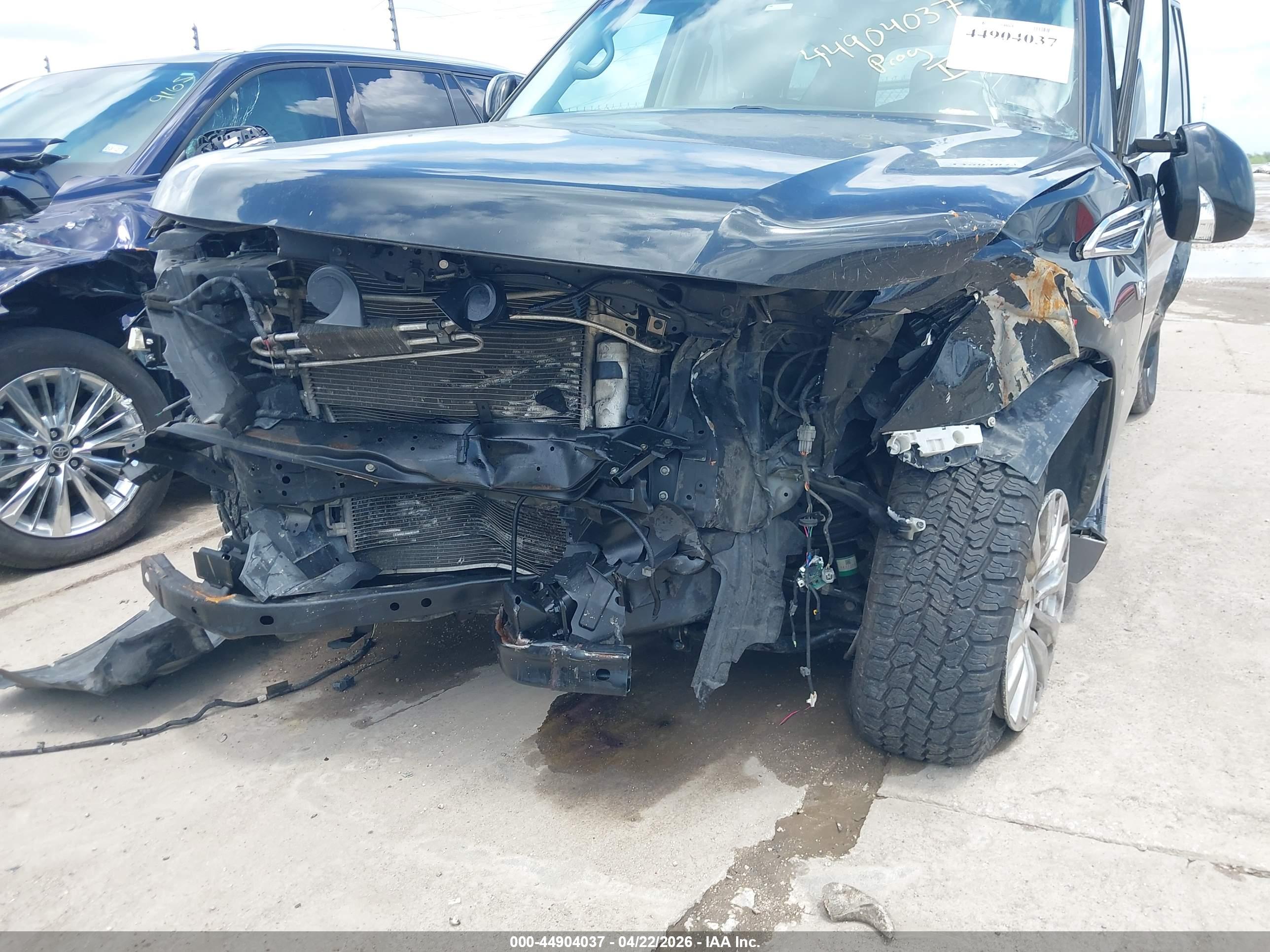 NISSAN ARMADA image 6