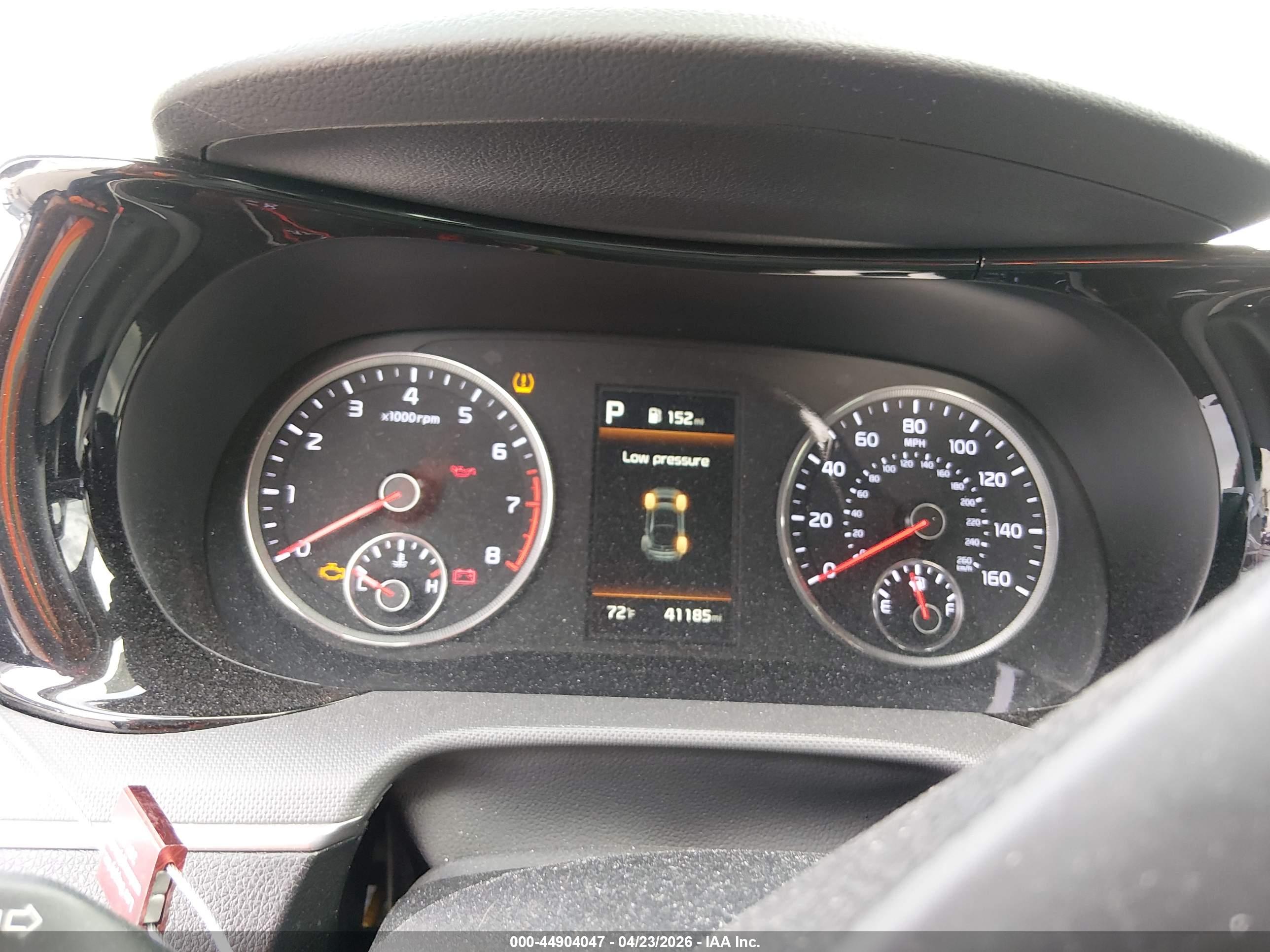KIA K5 image 7