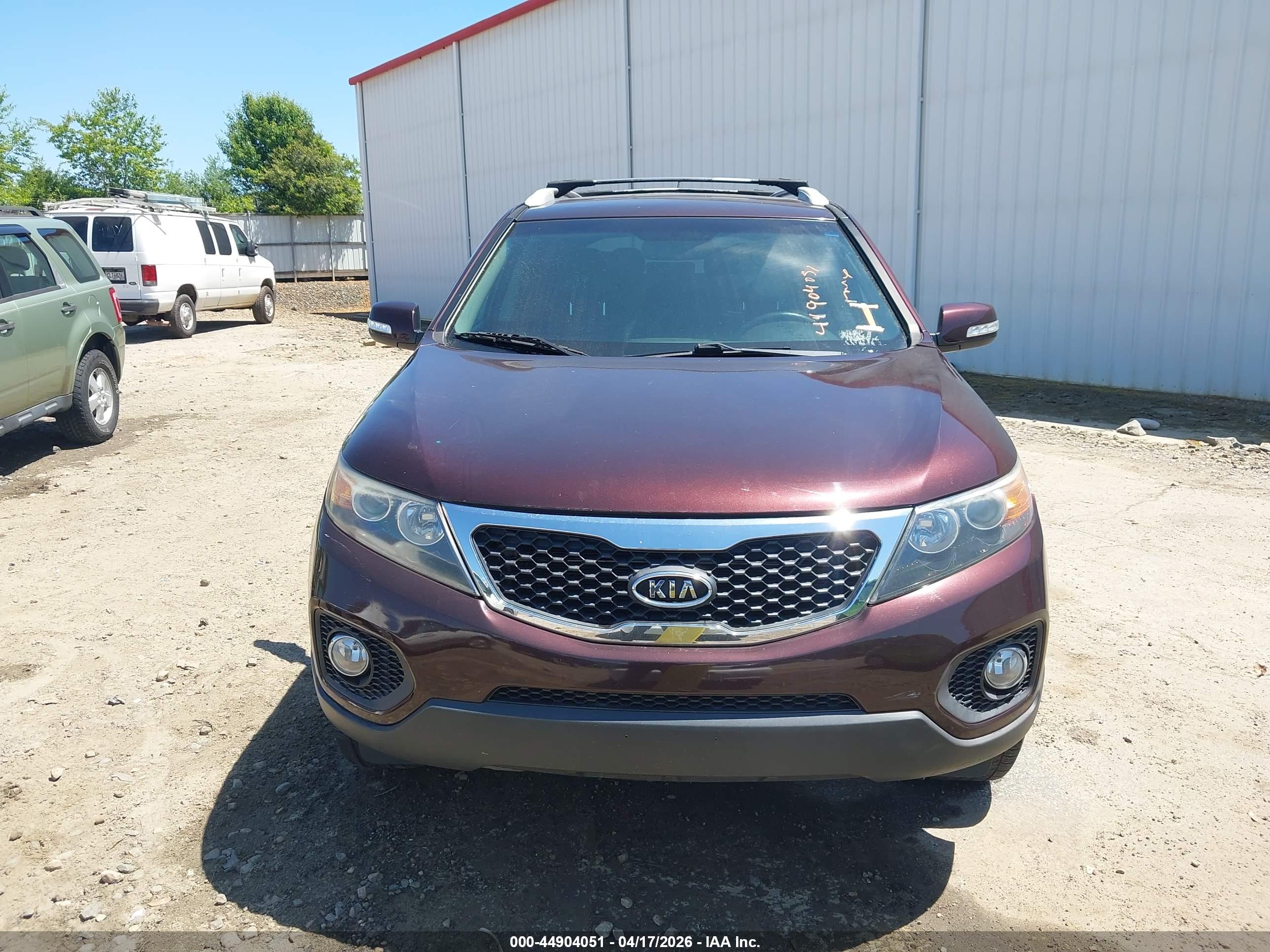 KIA SORENTO image 6