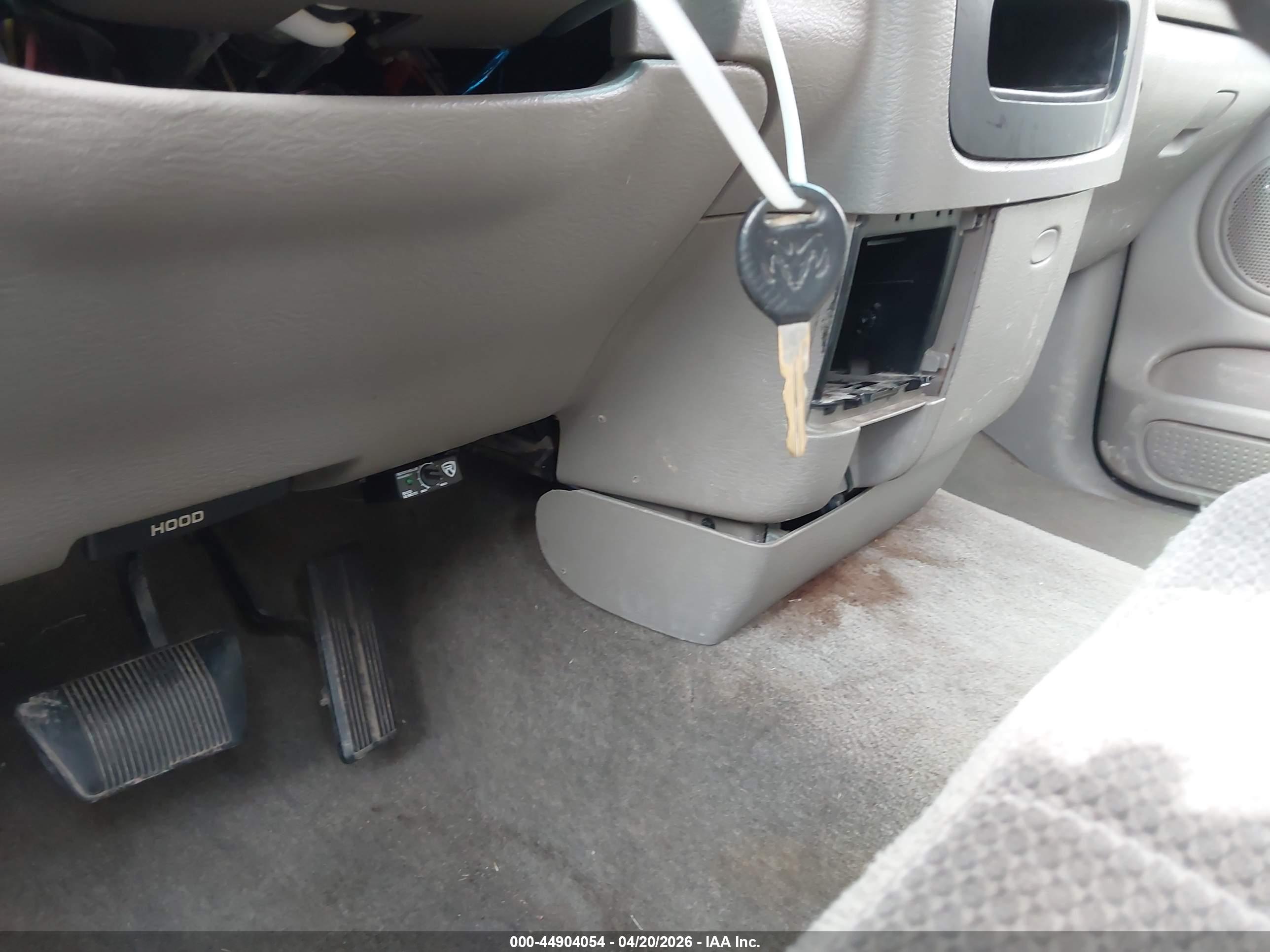 DODGE RAM image 11