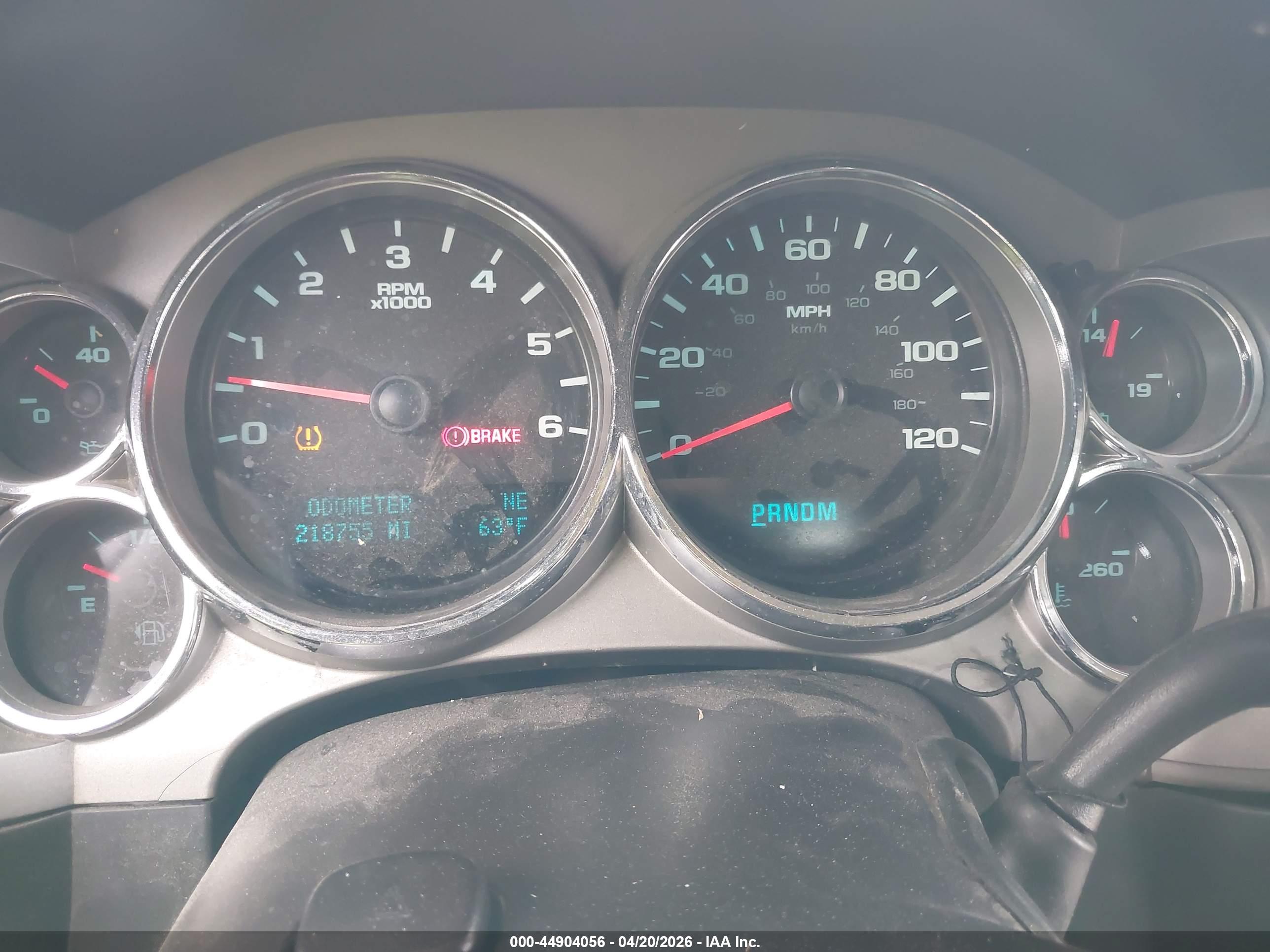 CHEVROLET SILVERADO image 7