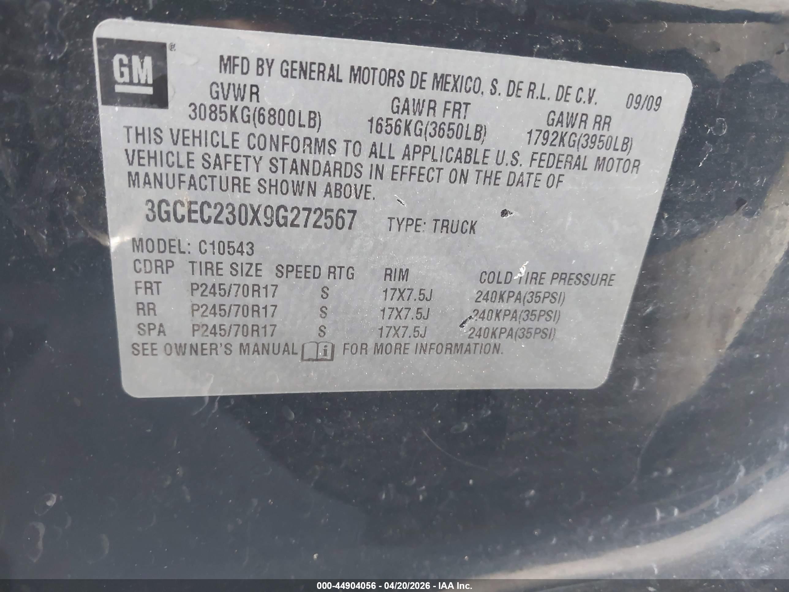 CHEVROLET SILVERADO image 9