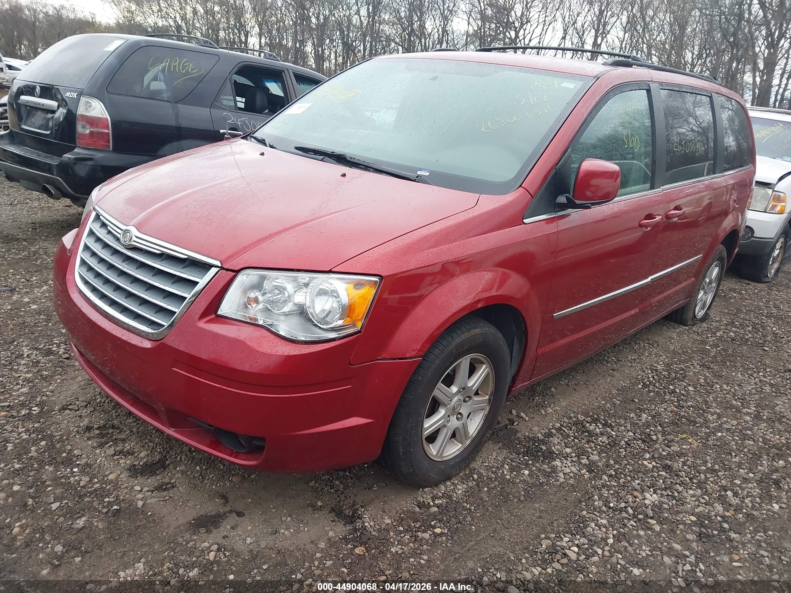 CHRYSLER TOWN image 2