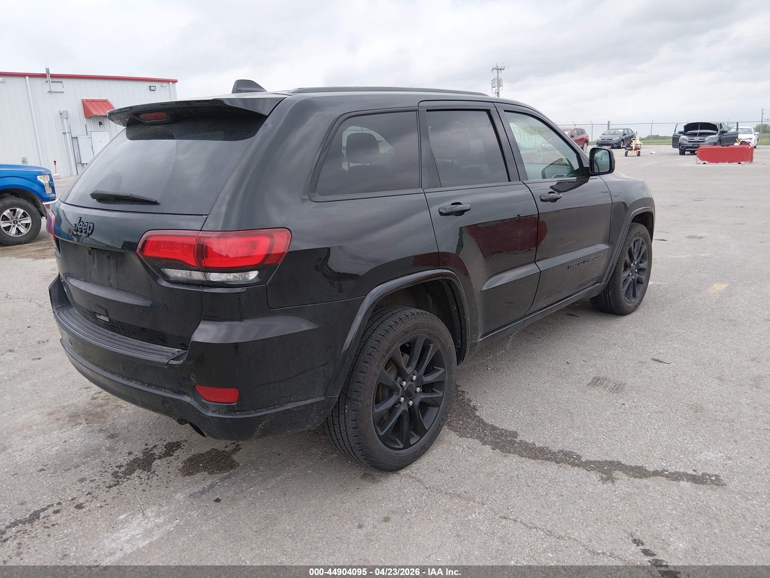 JEEP GRAND image 4