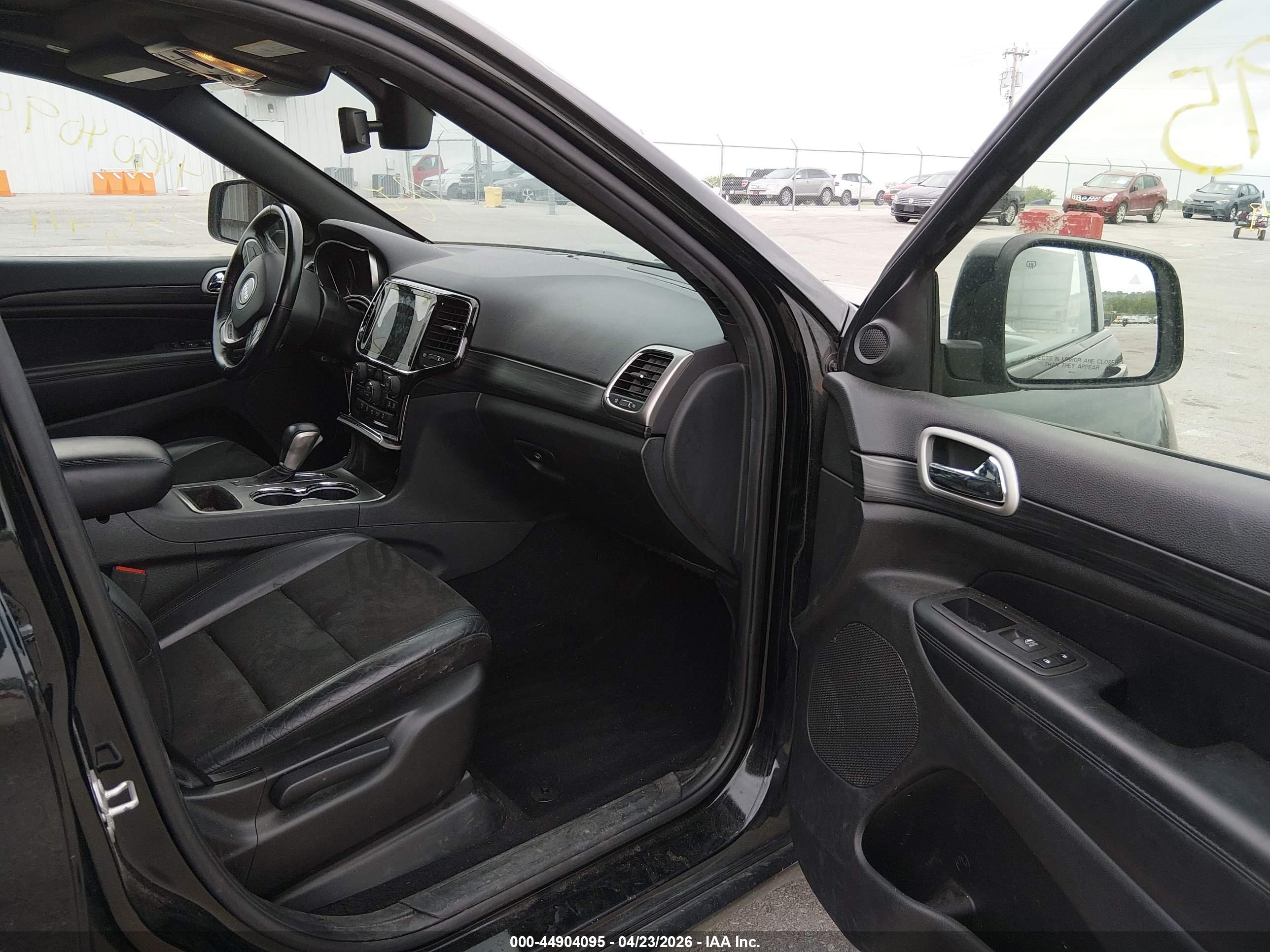 JEEP GRAND image 5