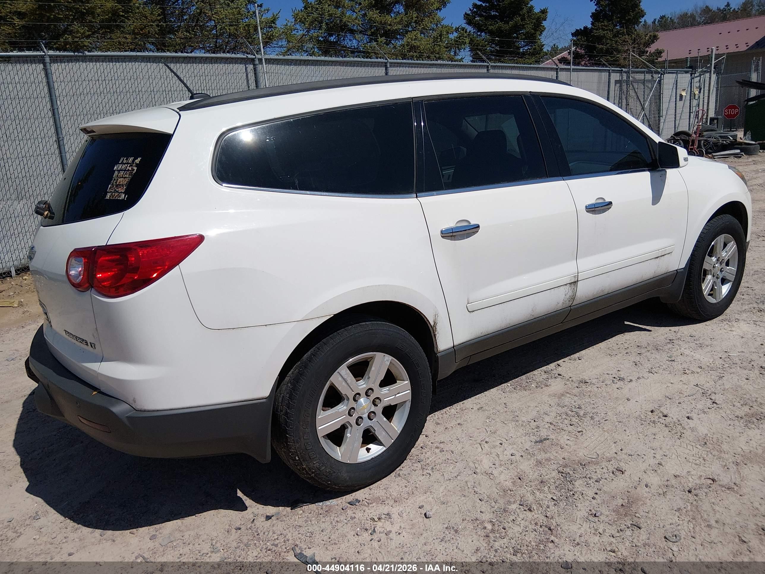 CHEVROLET TRAVERSE image 4