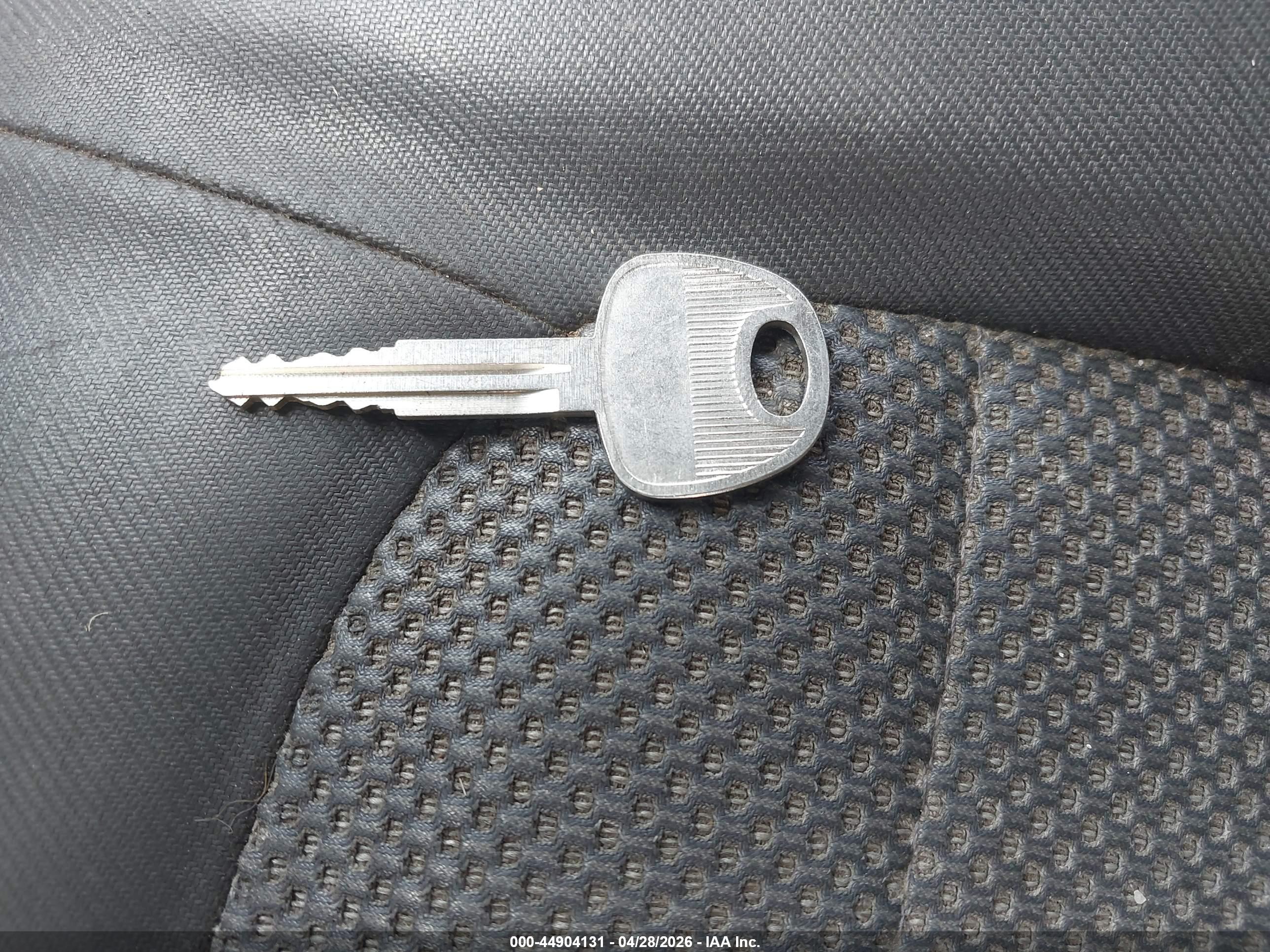 KIA SPECTRA5 image 11