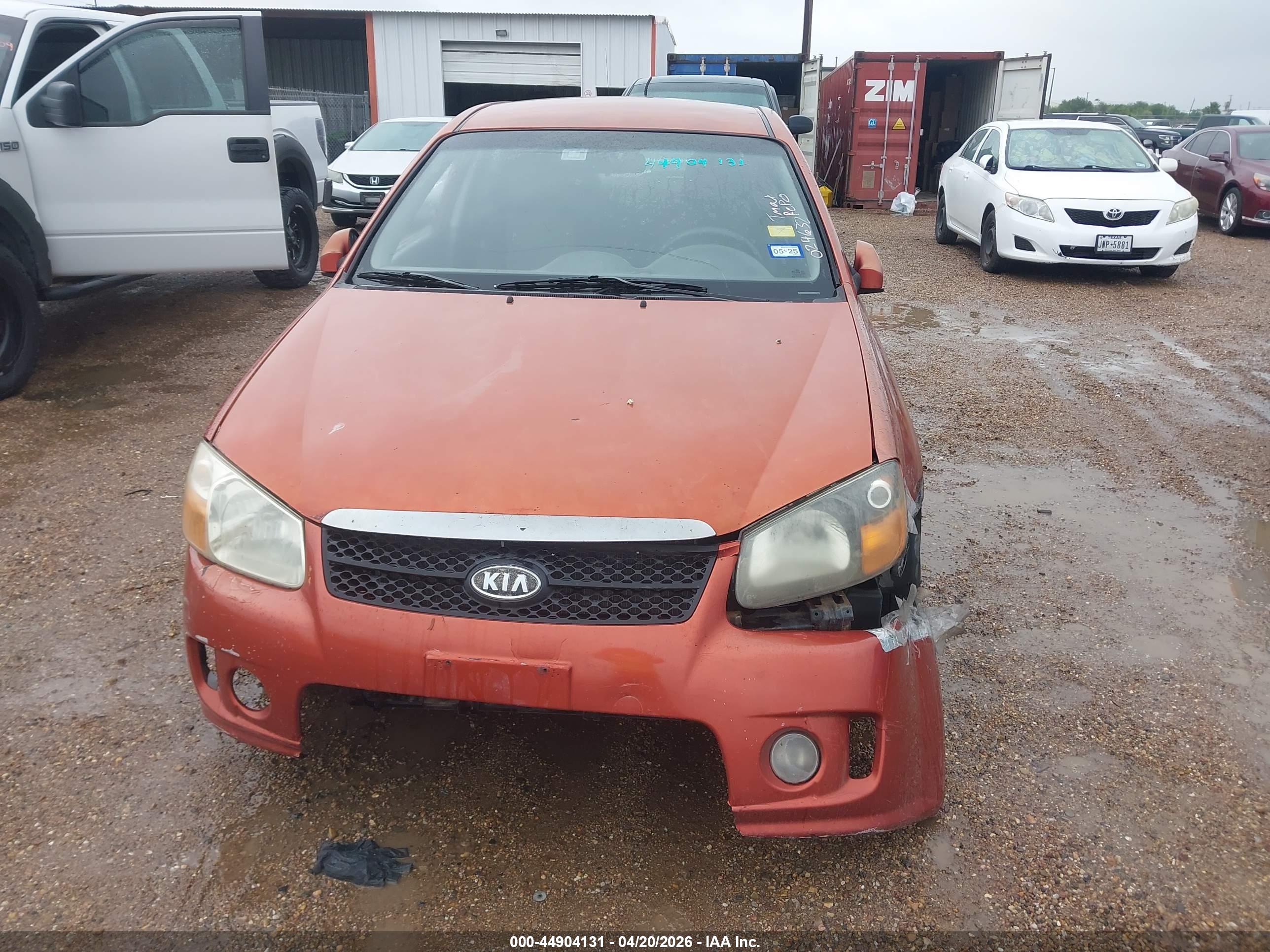 KIA SPECTRA5 image 6