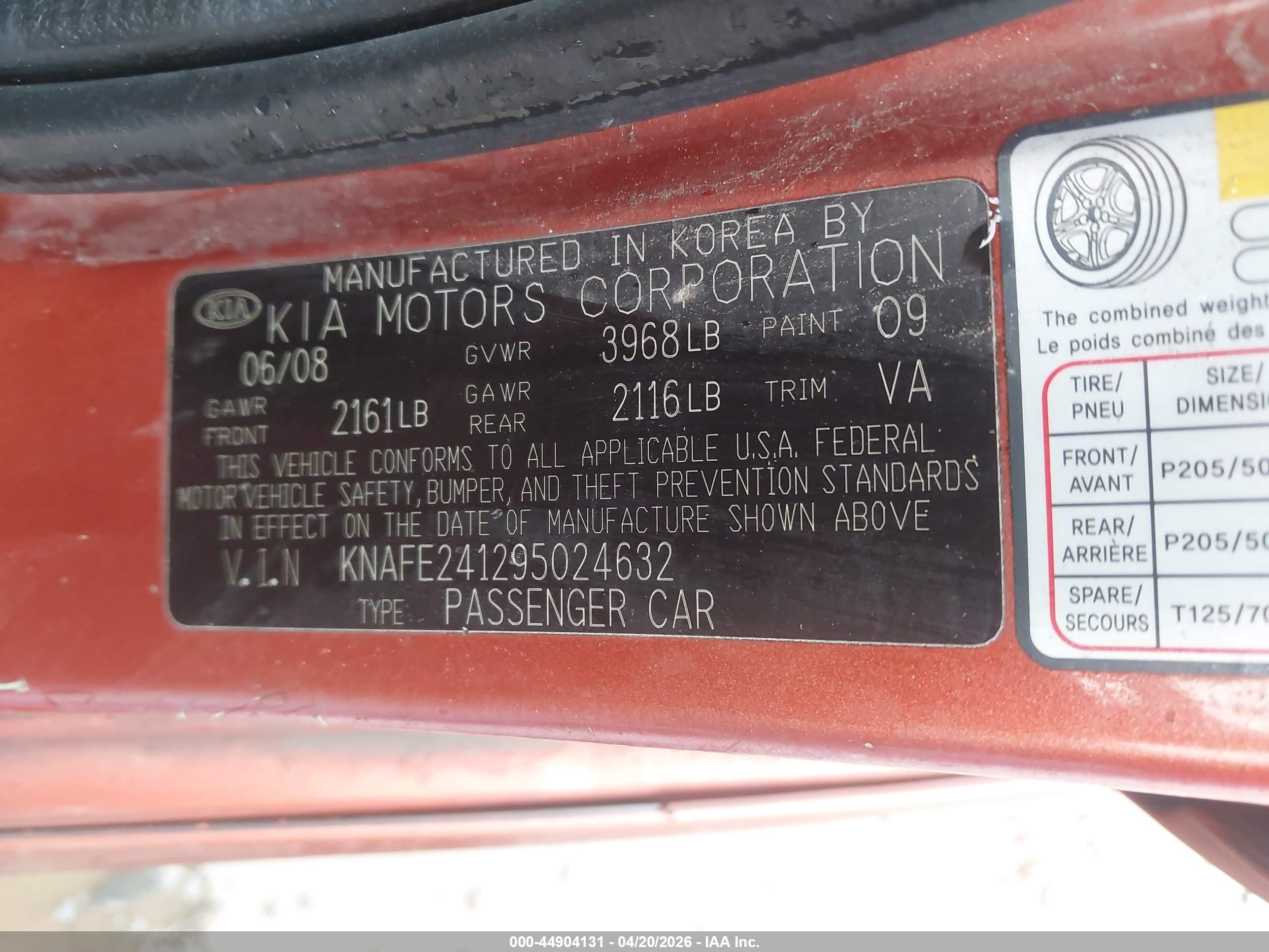 KIA SPECTRA5 image 9
