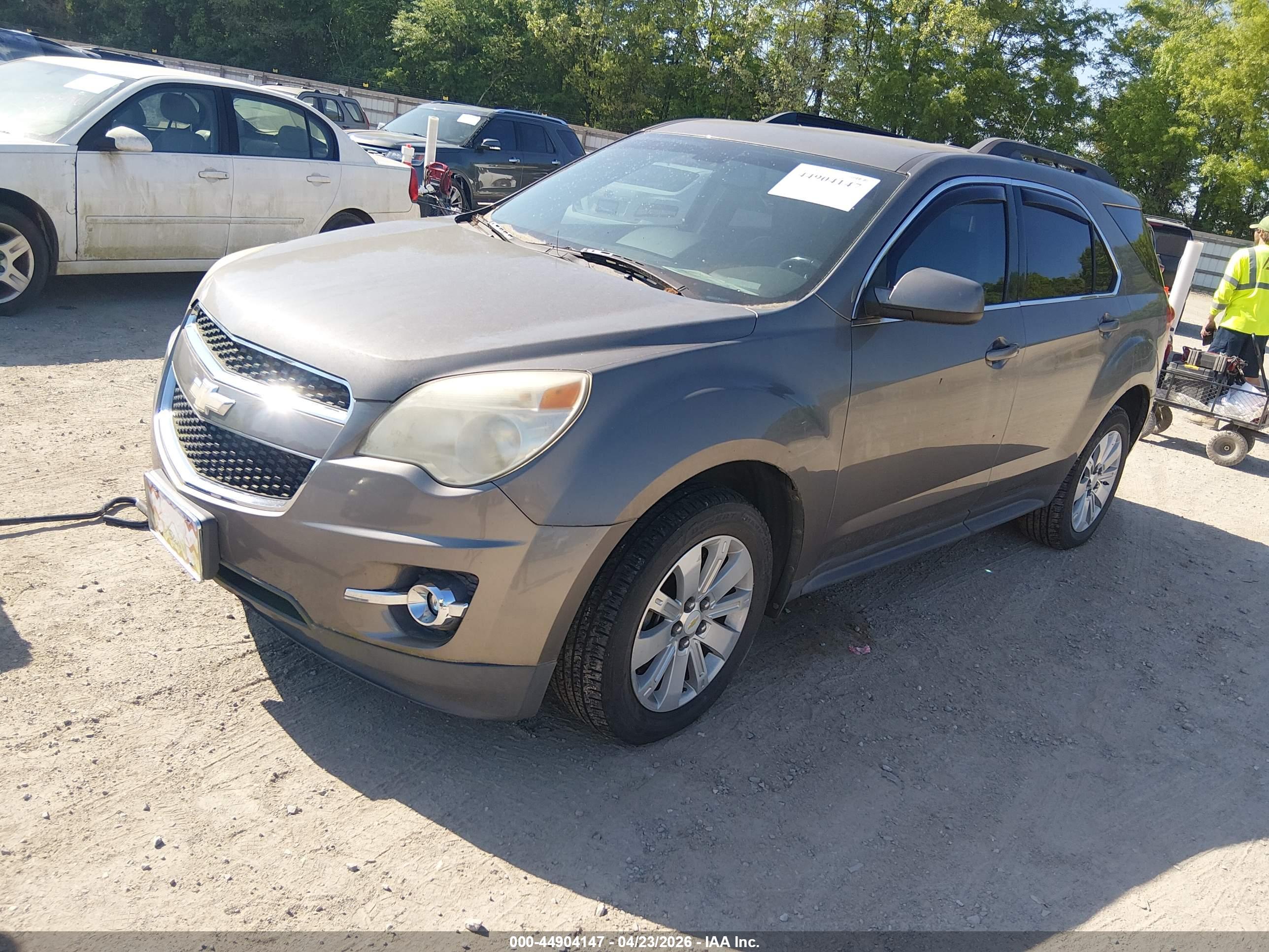 CHEVROLET EQUINOX image 2