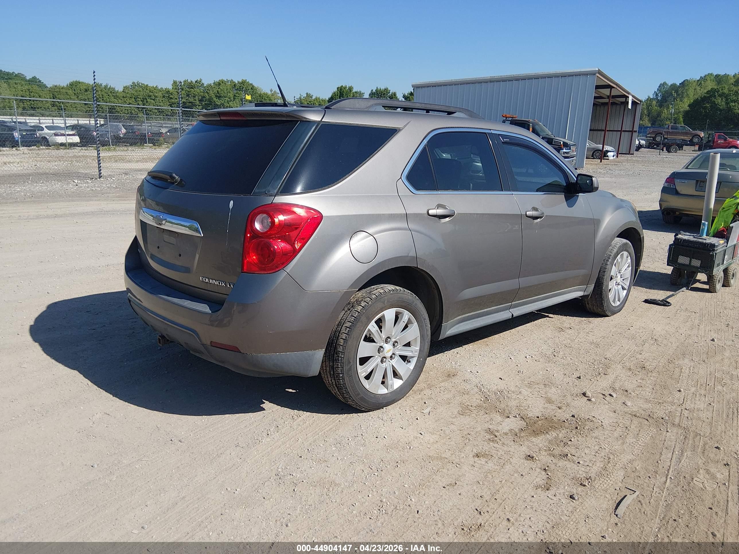 CHEVROLET EQUINOX image 4