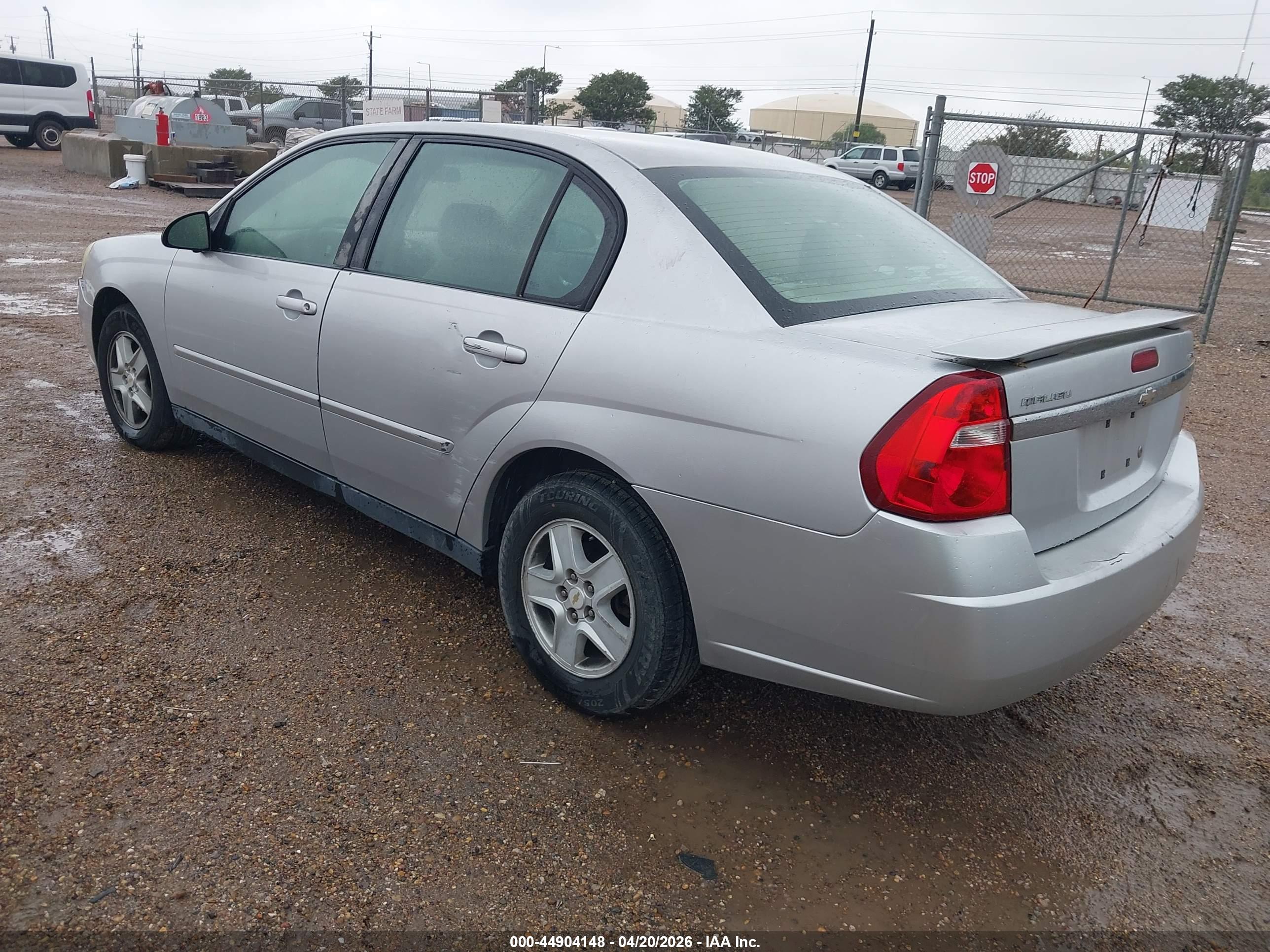 CHEVROLET MALIBU image 3