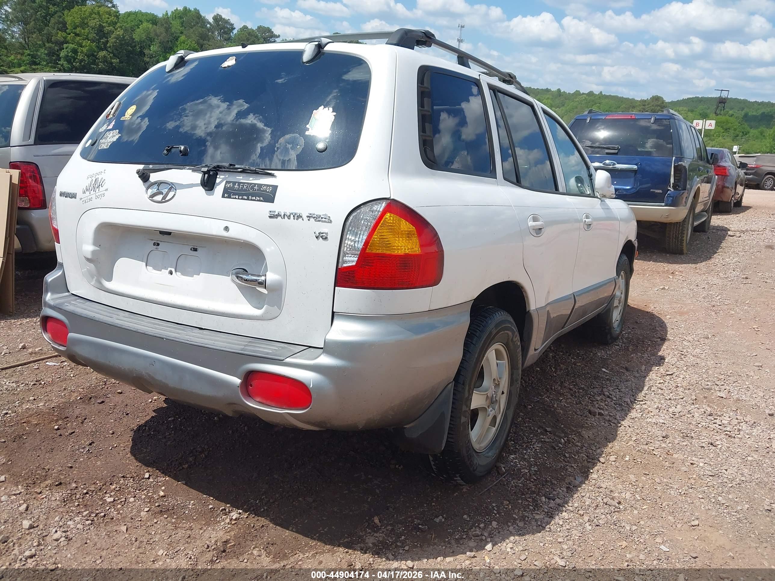 HYUNDAI SANTA image 4