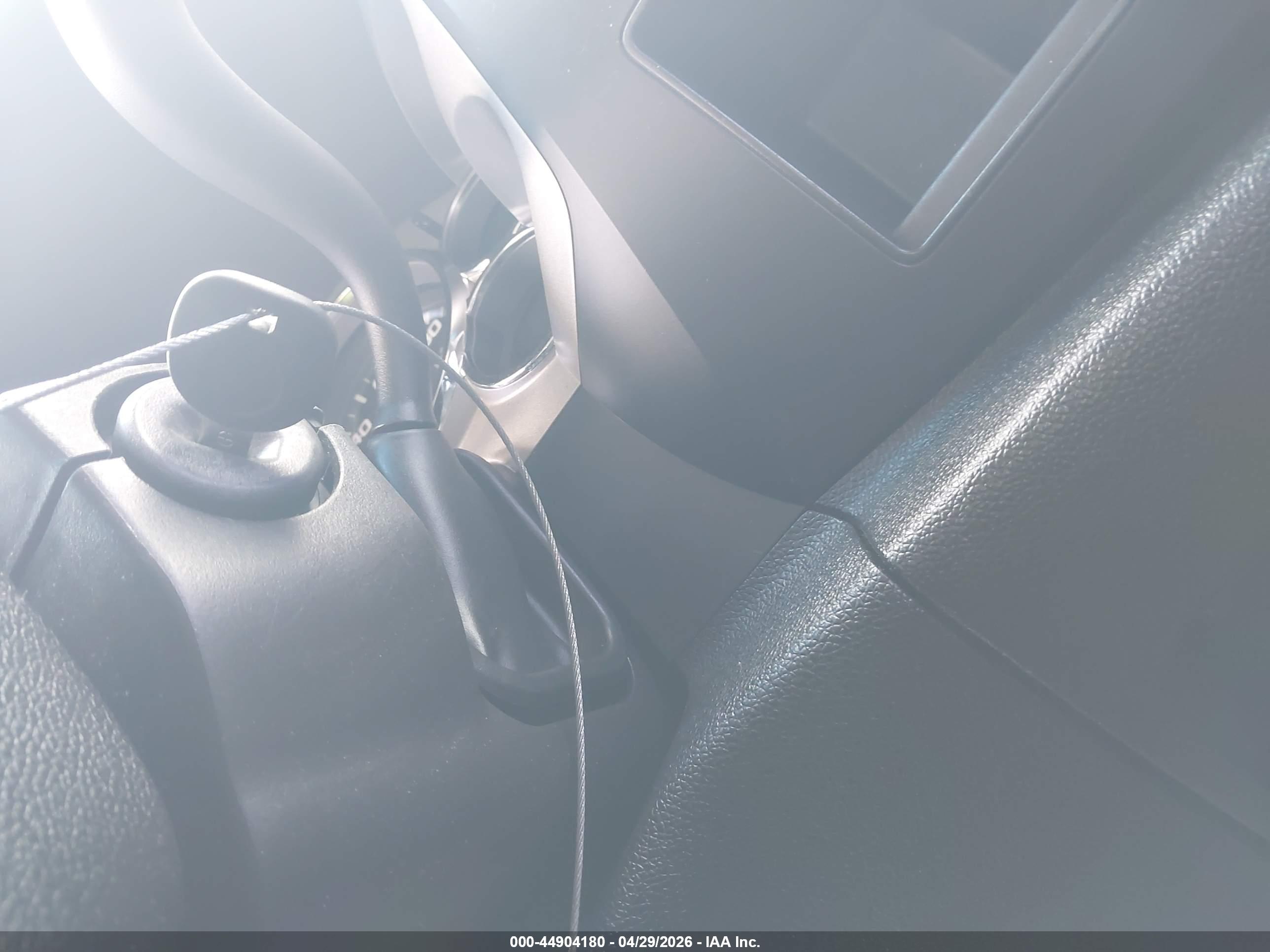 GMC SIERRA image 11