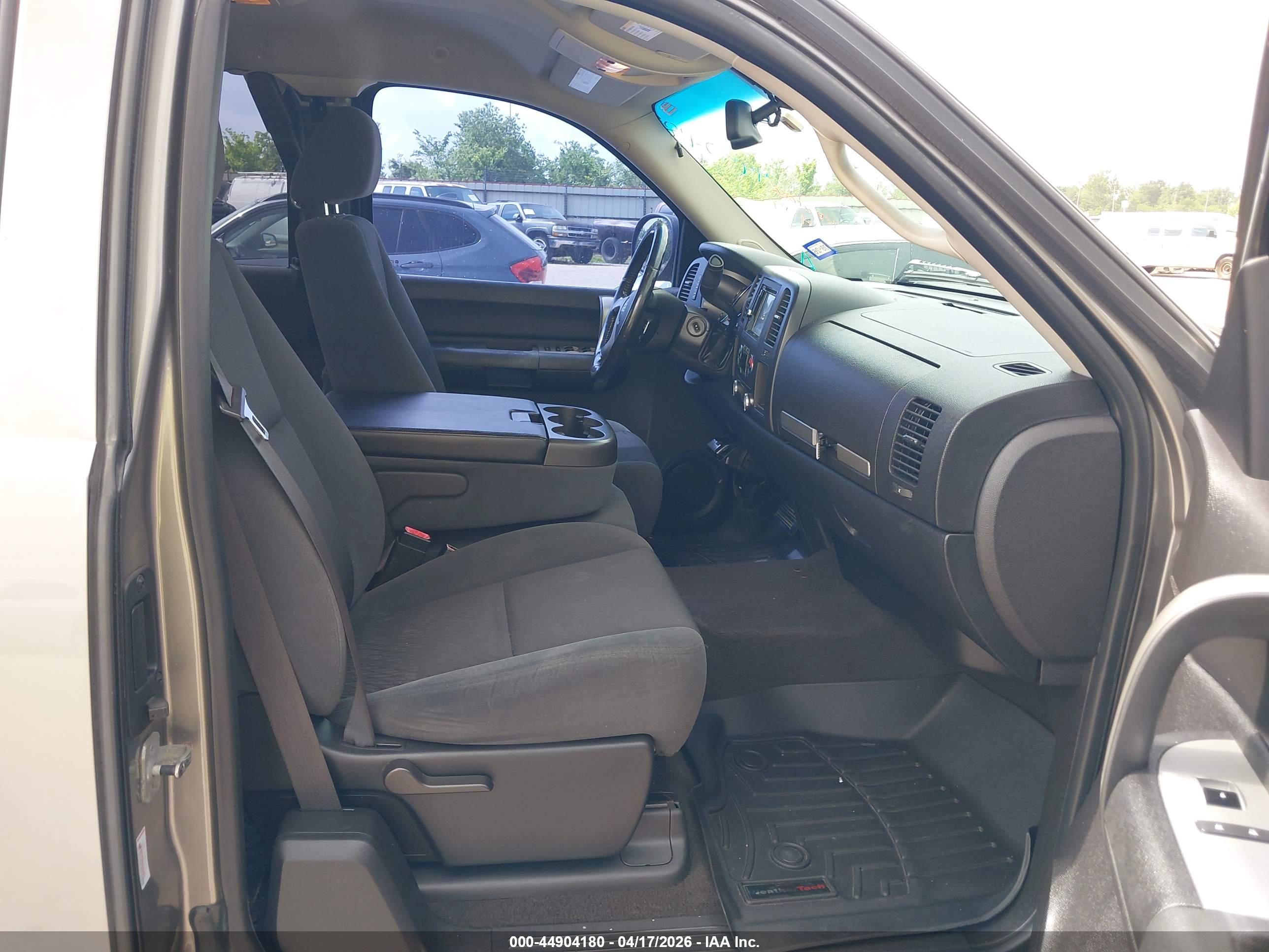 GMC SIERRA image 5