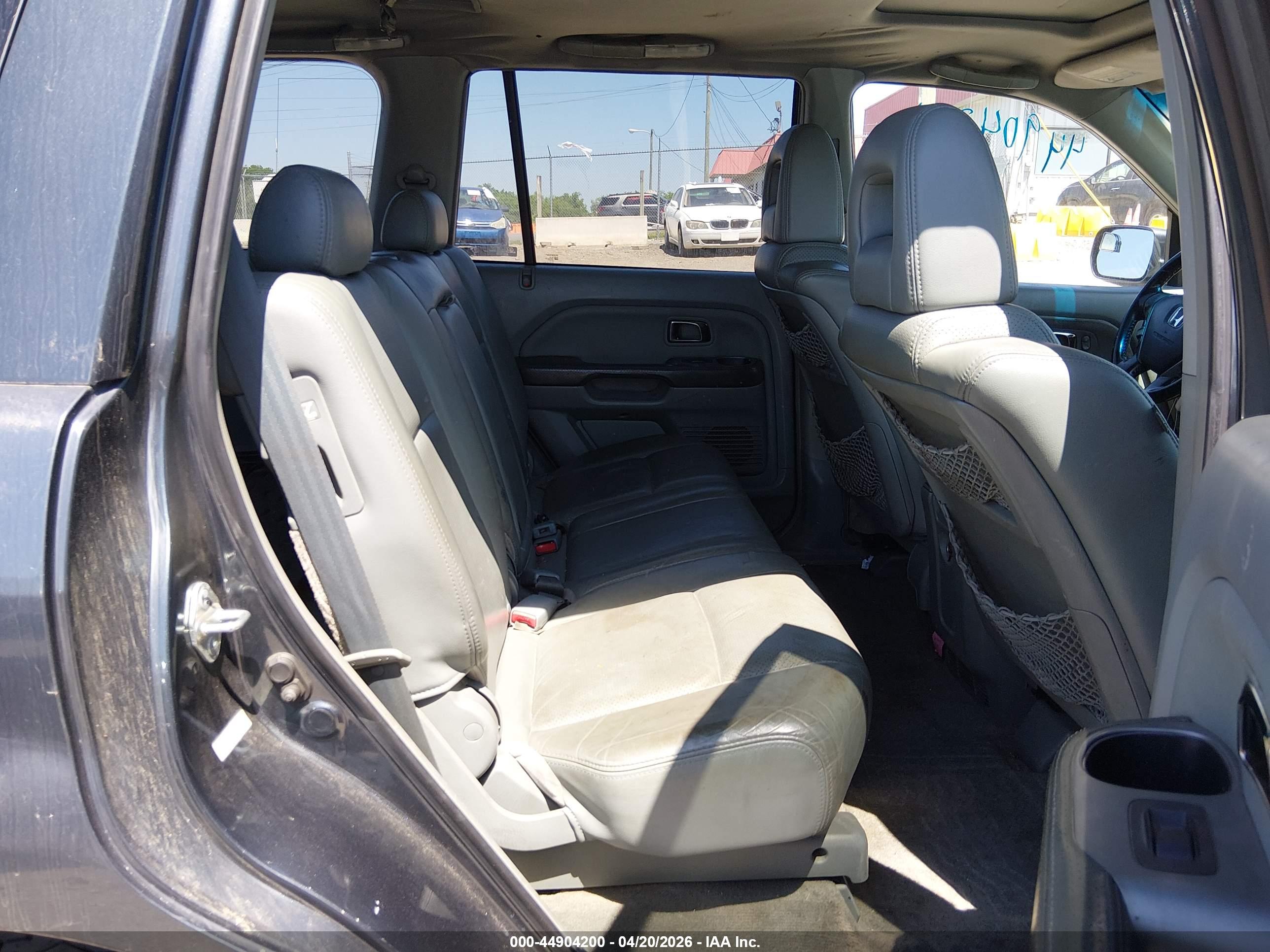 HONDA PILOT image 8