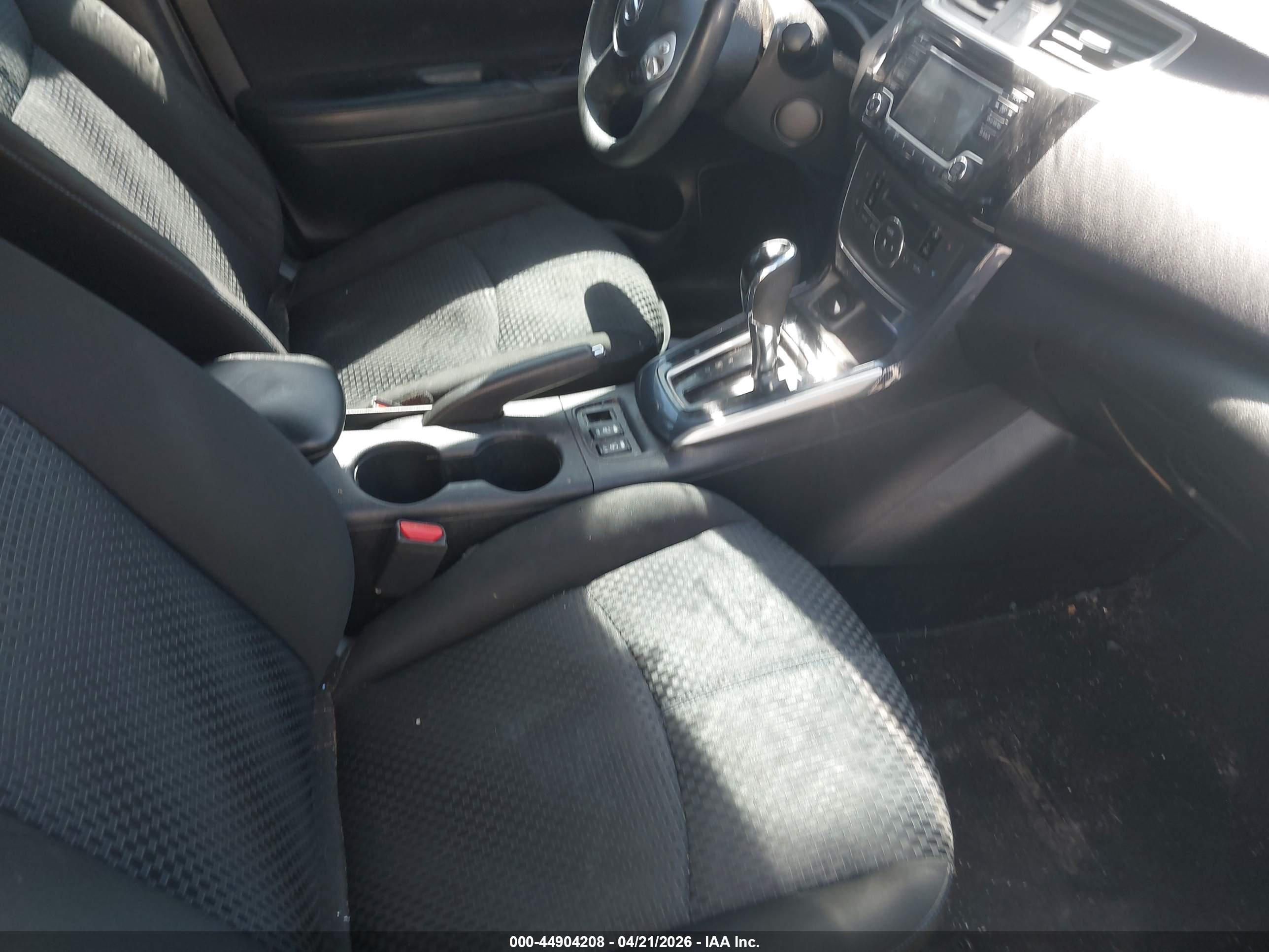 NISSAN SENTRA image 5